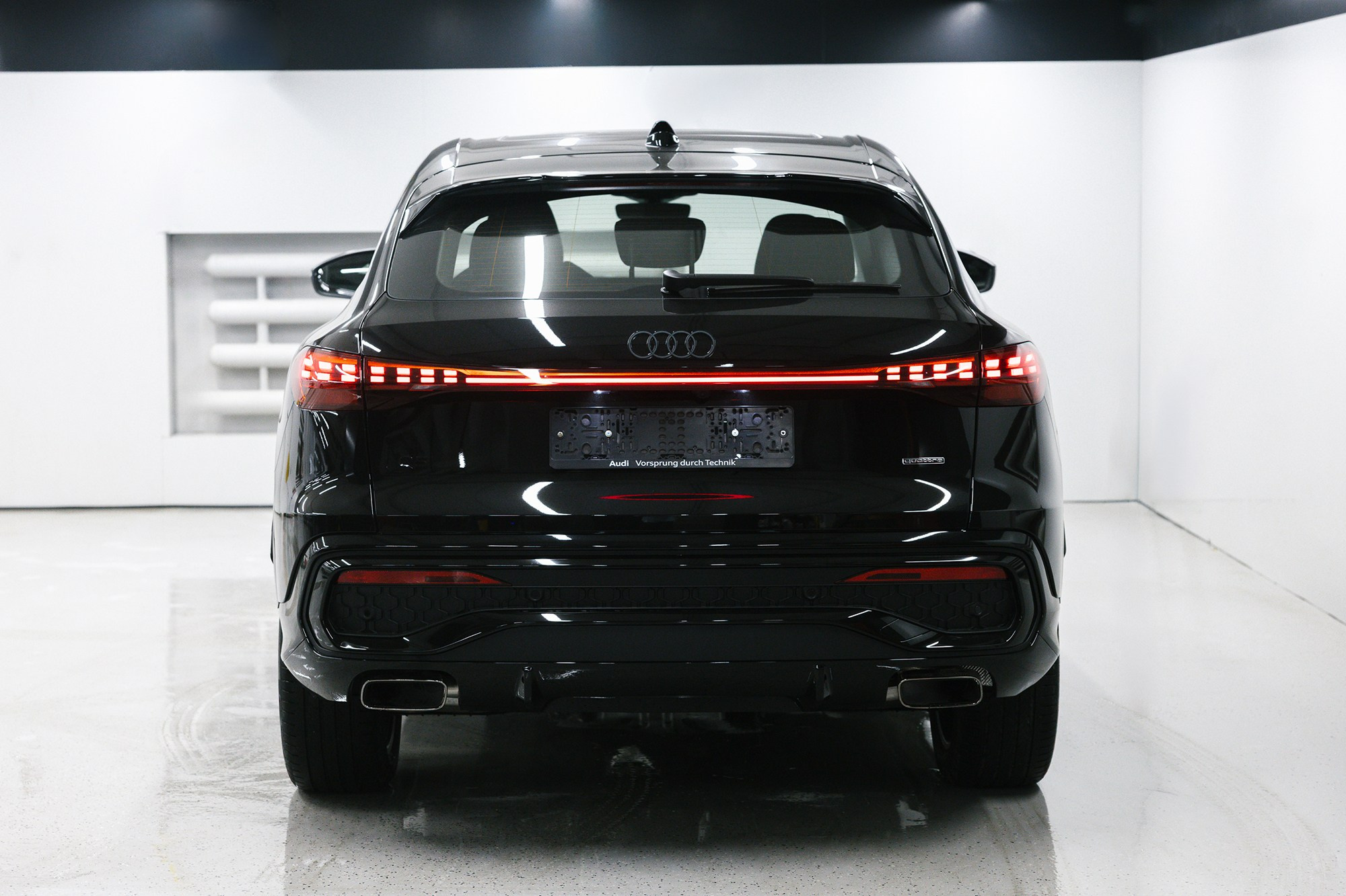 Audi Q5 Sportback 40 TFSI 2.0 quattro S tronic (204 л. с.). Автосалон «Х-Авто»