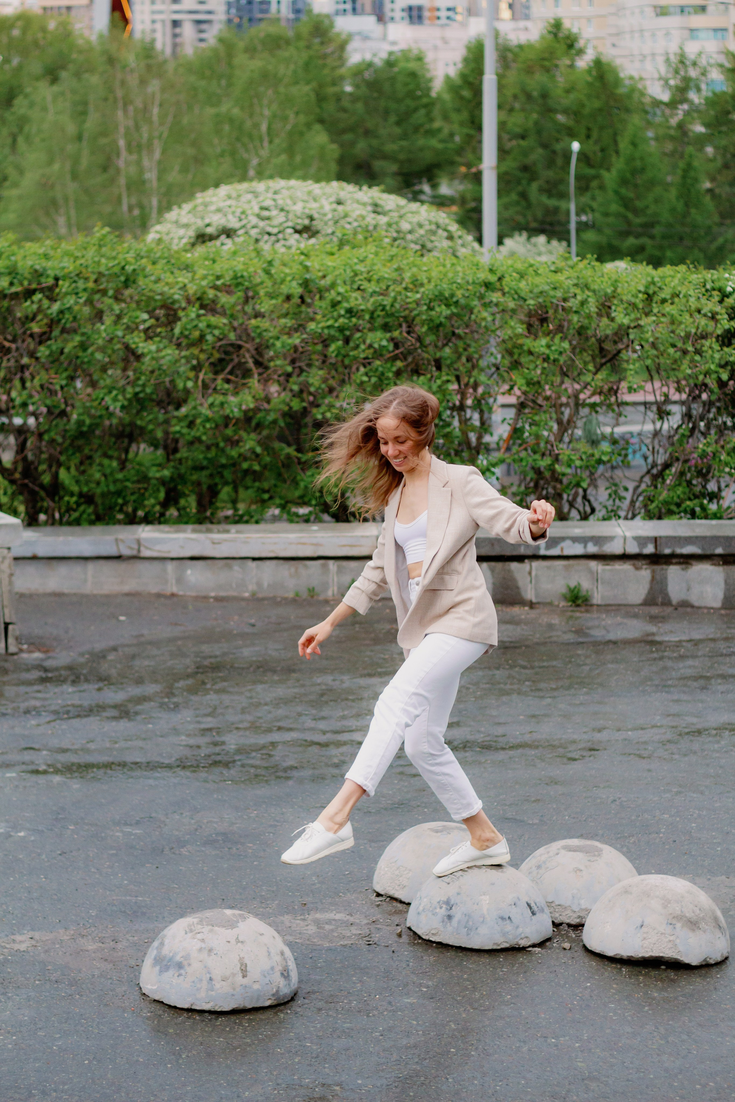 Фотосессия с цветущими яблонями, Екатеринбург. Фотопрогулка. Фотограф в Екатеринбурге Пойгина Елена