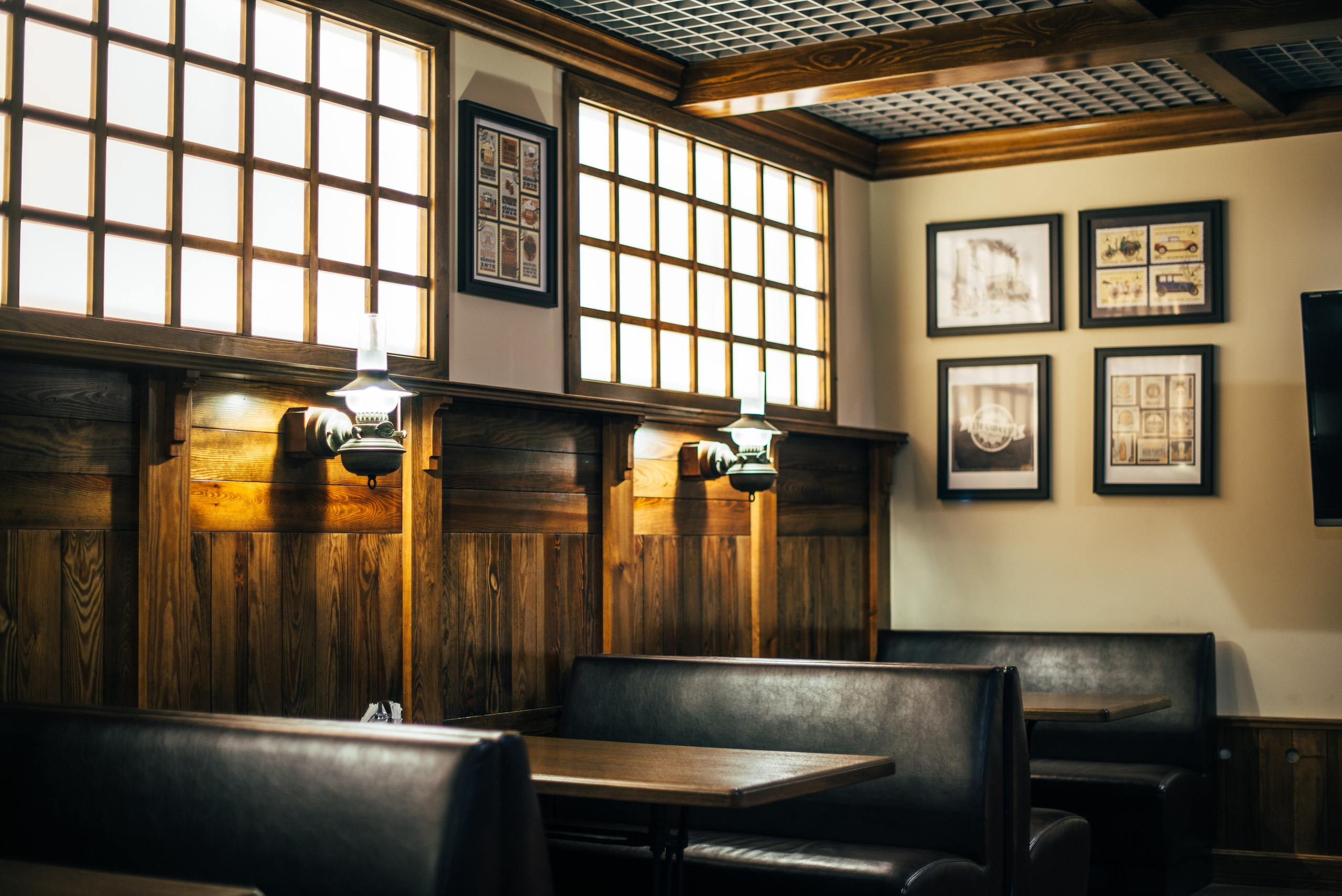 Паб «Барон Бирхаузен» Смоленск. Фотограф на Эльбрусе • Роман Шатхин