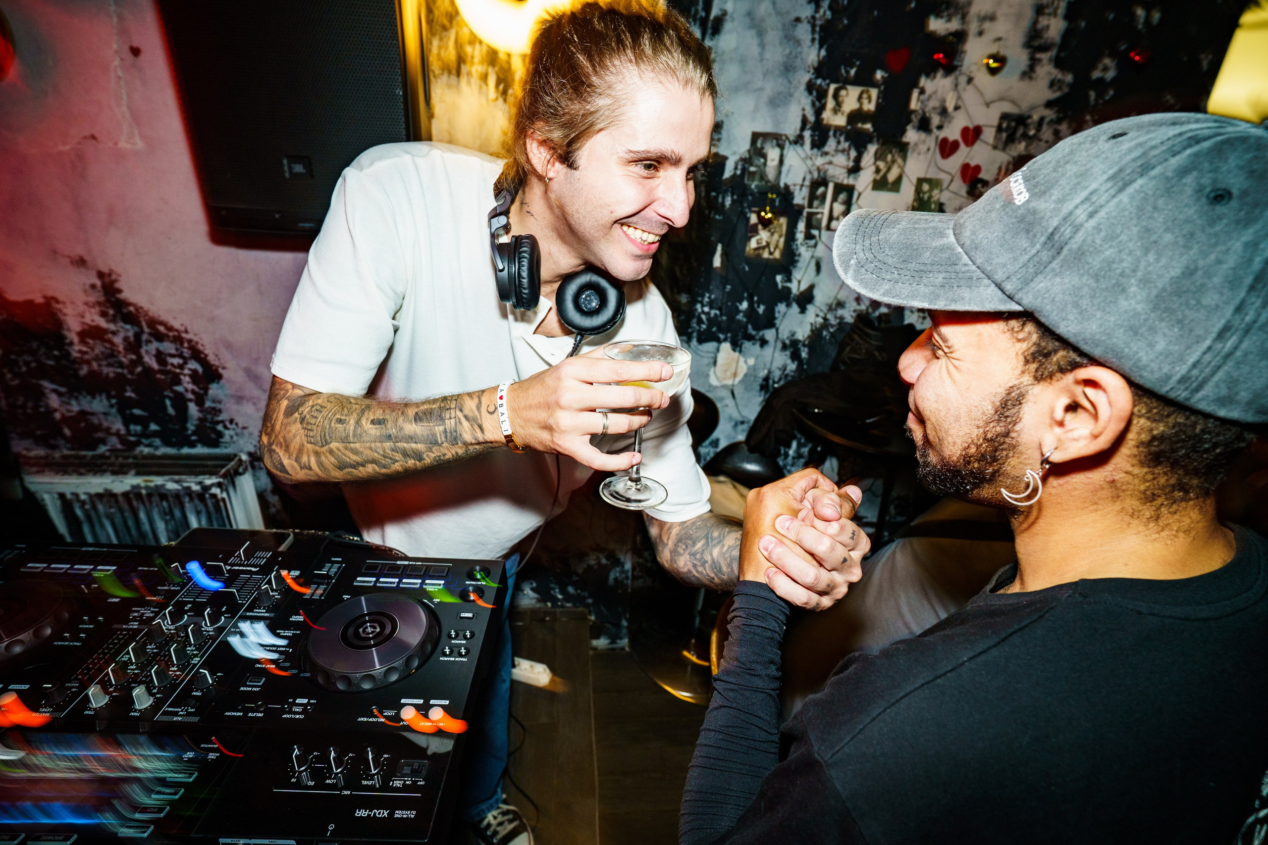 Бар разбитых сердец. DJ Guitacidelli. Концертный и репортажный фотограф в Санкт-Петербурге Слава Пахомов