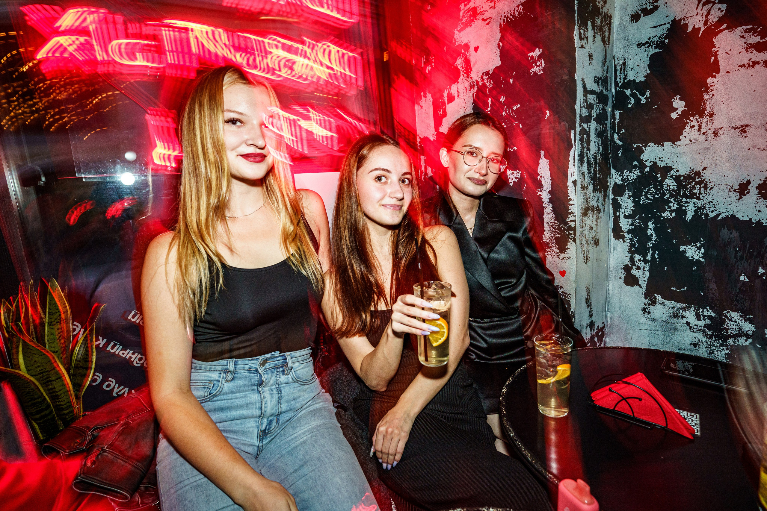 Бар разбитых сердец — 10/12 DJ's. Концертный и репортажный фотограф в Санкт-Петербурге Слава Пахомов