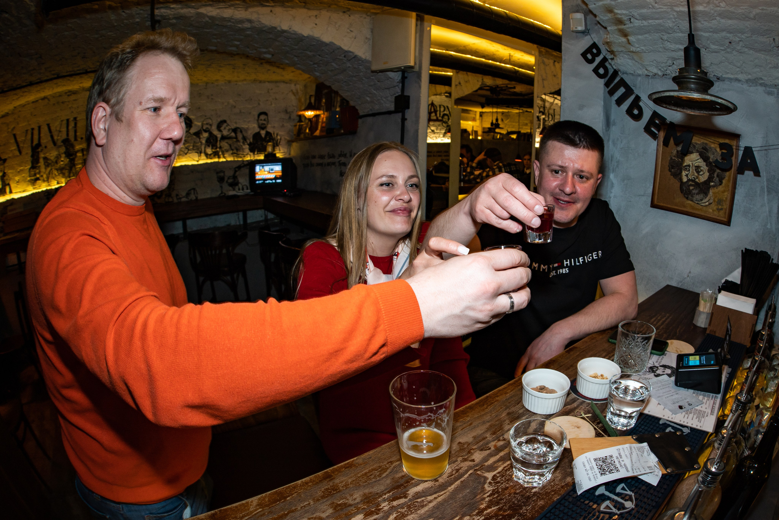 Гостевая смена Бара разбитых сердец в баре Обормоты. Концертный и репортажный фотограф в Санкт-Петербурге Слава Пахомов