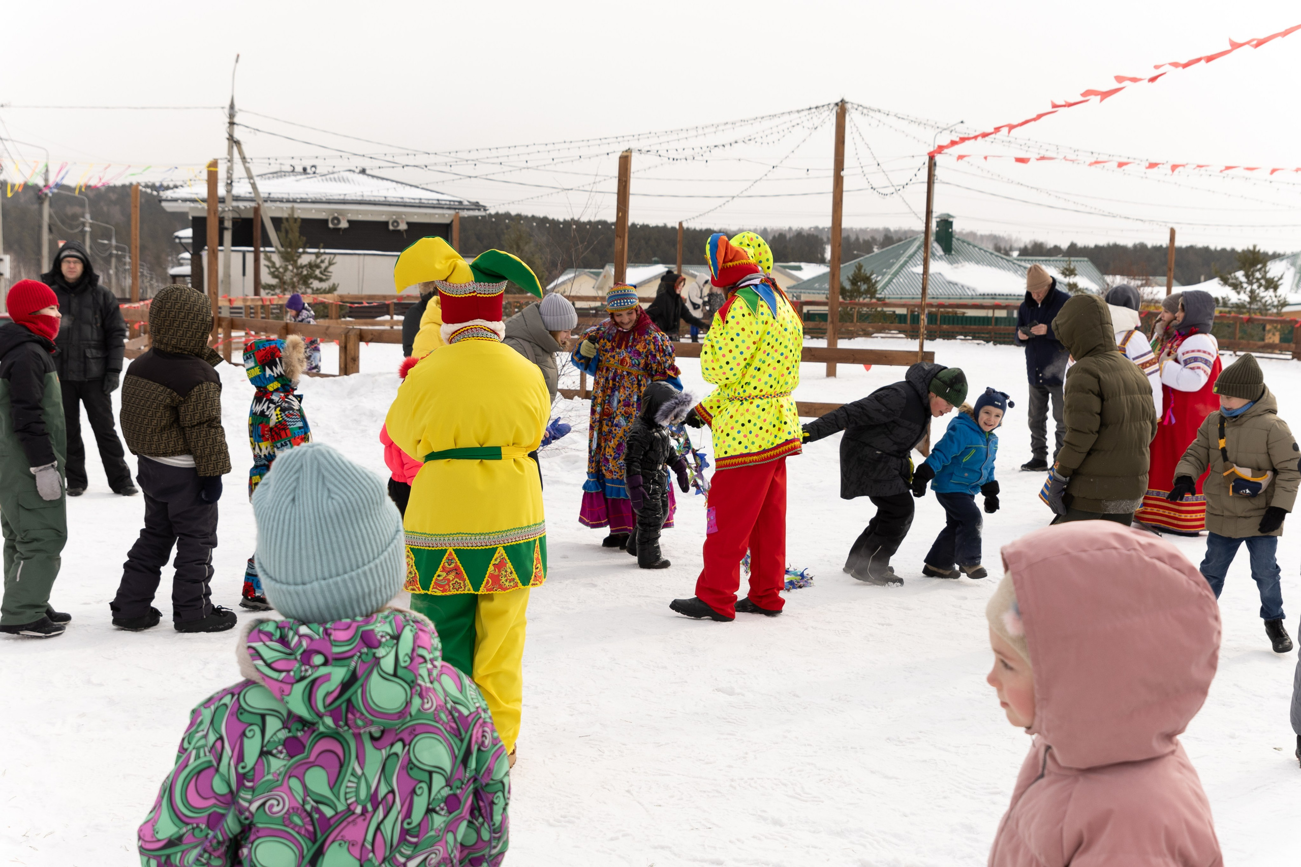 Масленица 2026 в Хрустальном Парке. Семейный фотограф Надежда Каримова | Иркутск Байкал Аршан