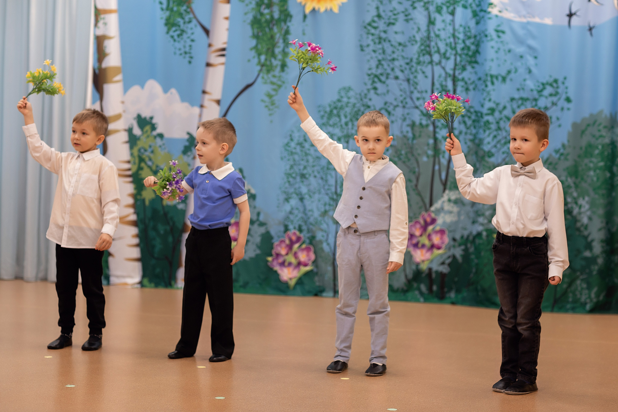 Весенний утренник_старшая группа_2025. Семейный фотограф в Санкт-Петербурге