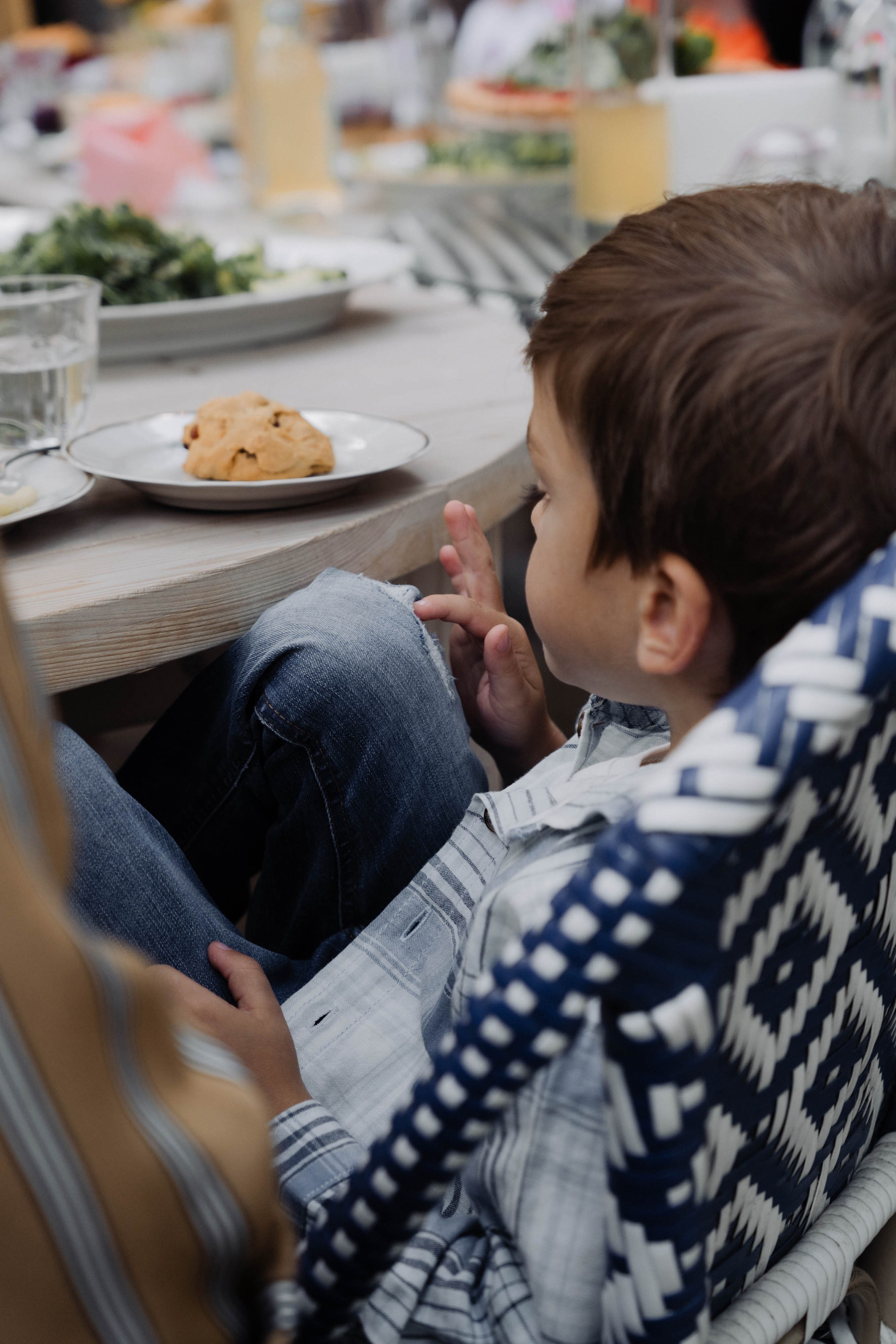 Встреча в «Робине» Переделкино. ФОТОГРАФ КСЕНИЯ СОСНОВСКАЯ