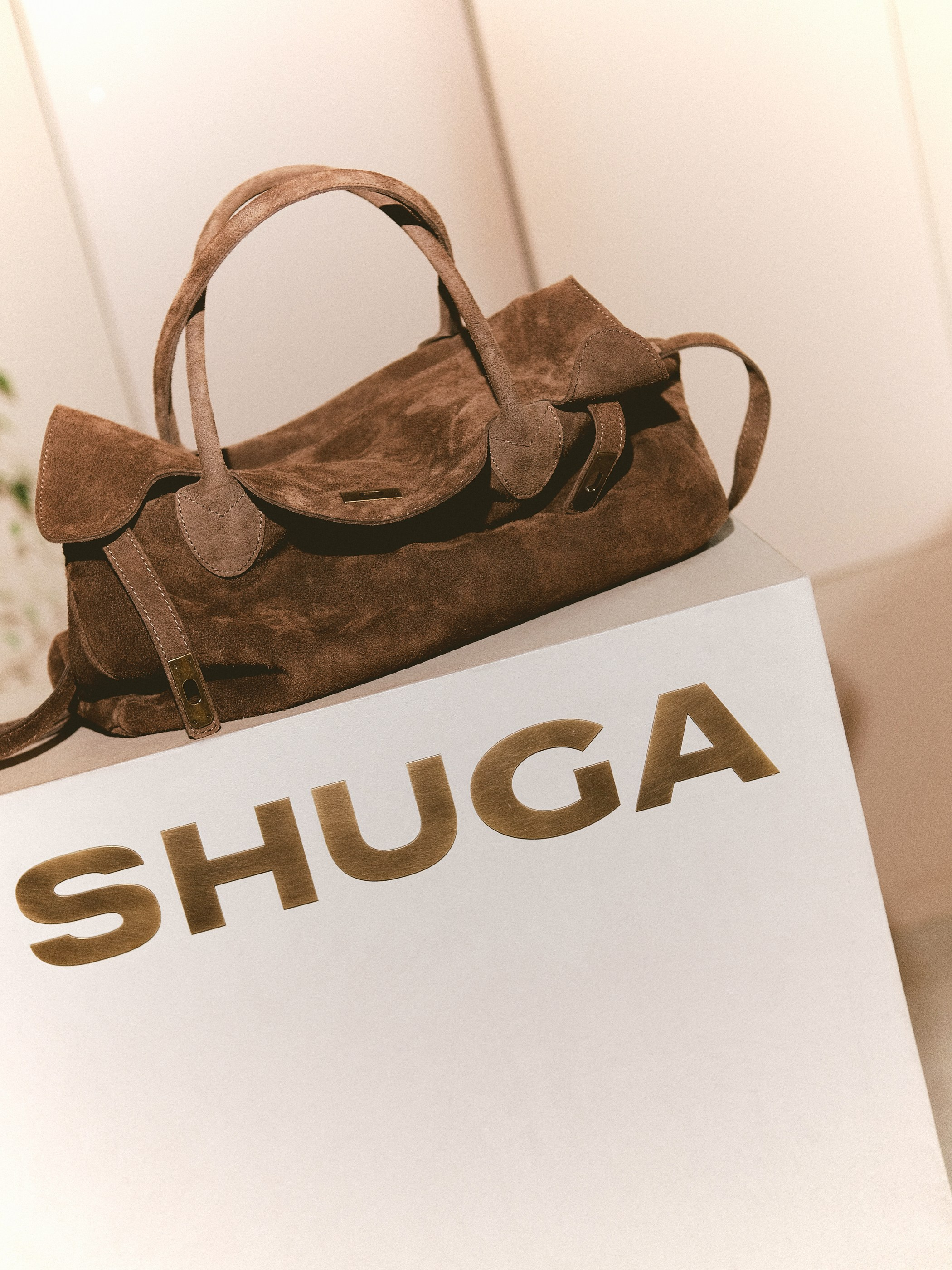 Оля Никишина для SHUGA. DISEMICHASNOVA