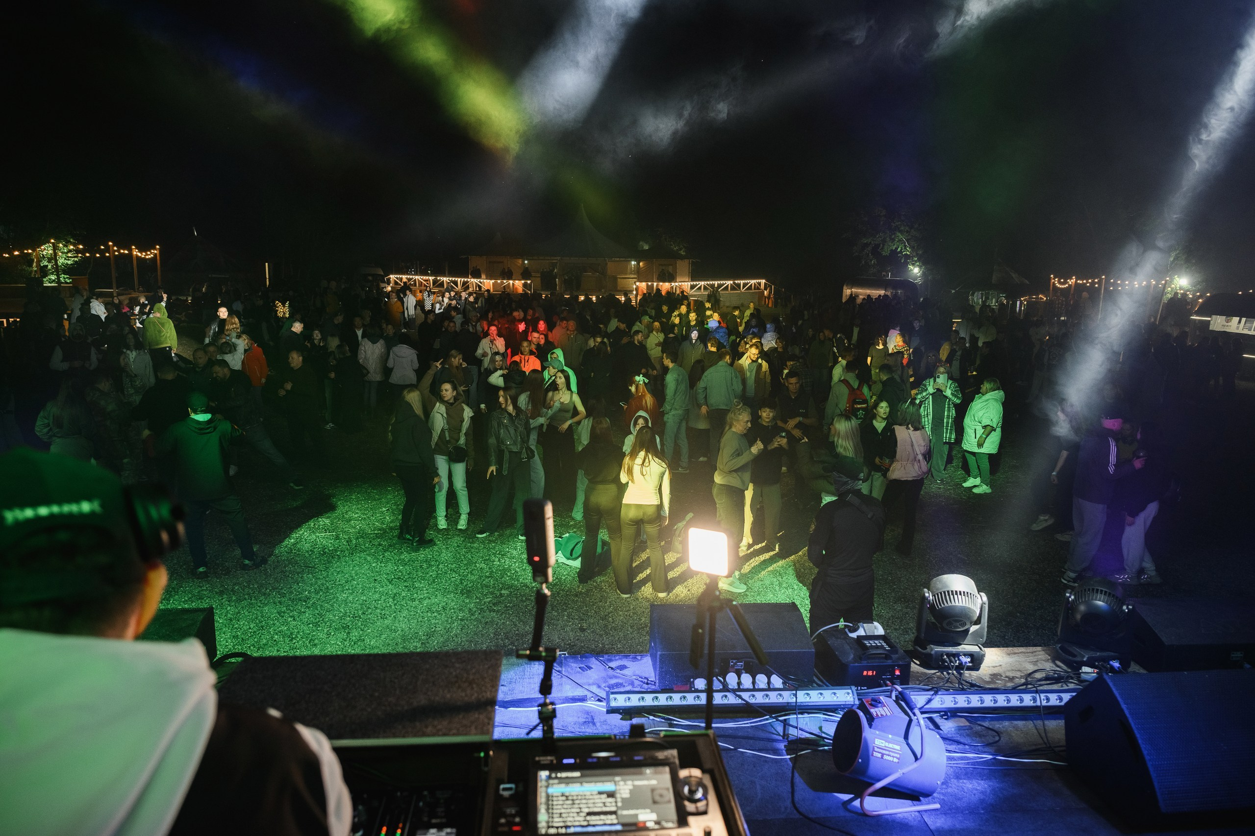 Фотосъемка вечеринки в Петропавловске-Камчатском. Репортажная съемка мероприятий в Петропавловске-Камчатском. Заказ фотосъемки корпоративной вечеринки в Петропавловске-Камчатском. Профессиональные фотографии с праздников в Петропавловске-Камчатском. Стоимость услуг фотографа на мероприятие в Петропавловске-Камчатском.