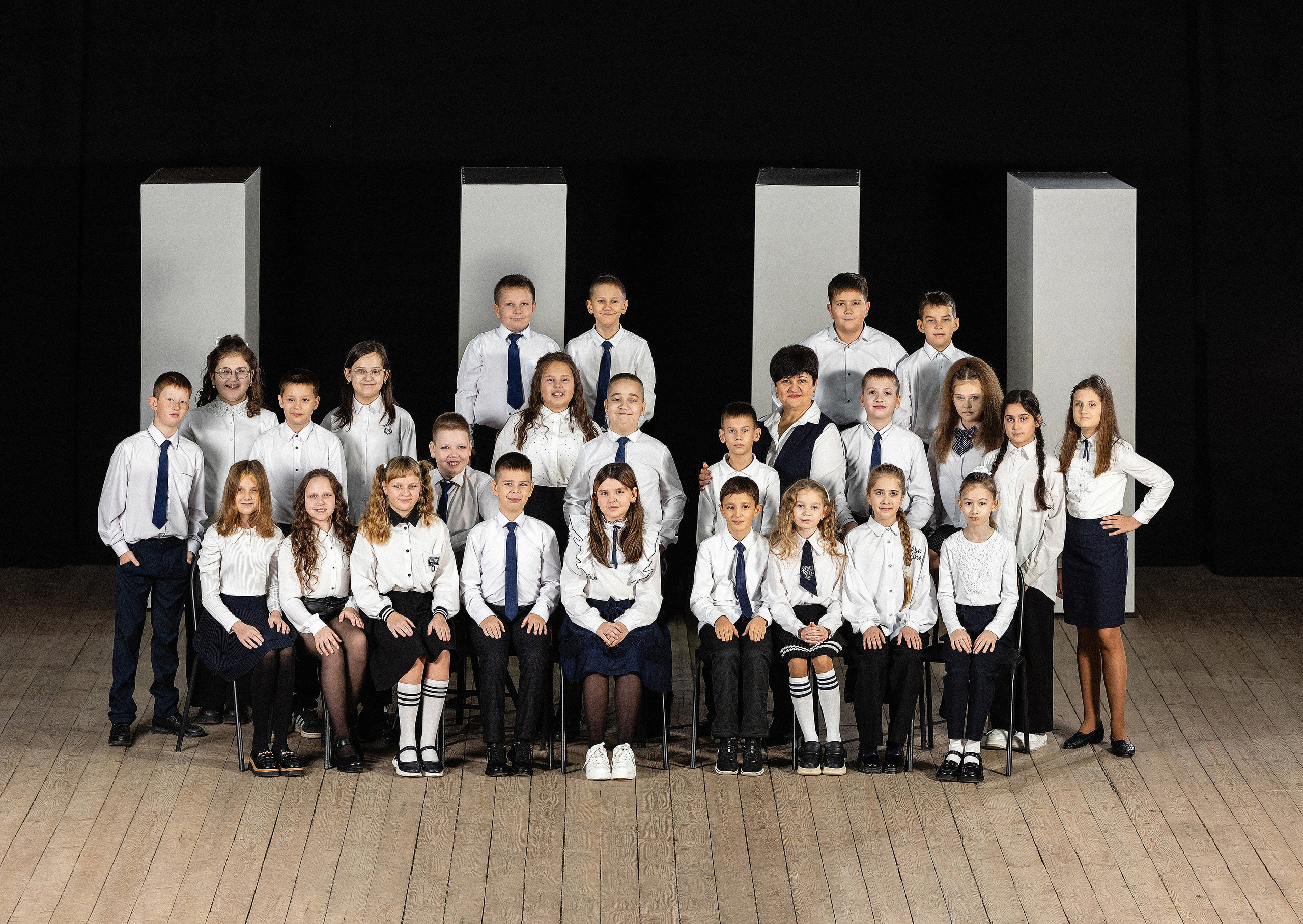 5-разворотов. Студия детской игровой фотографии COLOUR