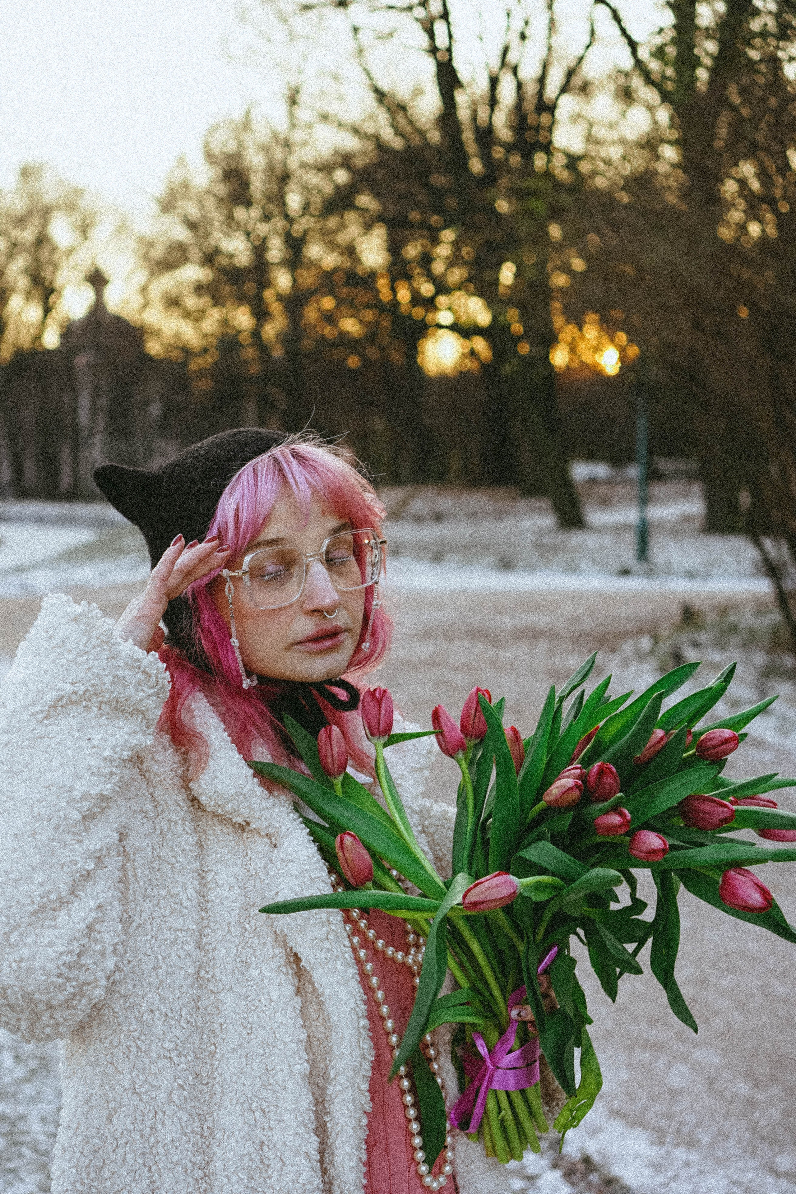 Прогулочная фотосессия с тюльпанами. Профессиональный фотограф, Санкт-Петербург — Виктория Богомолова