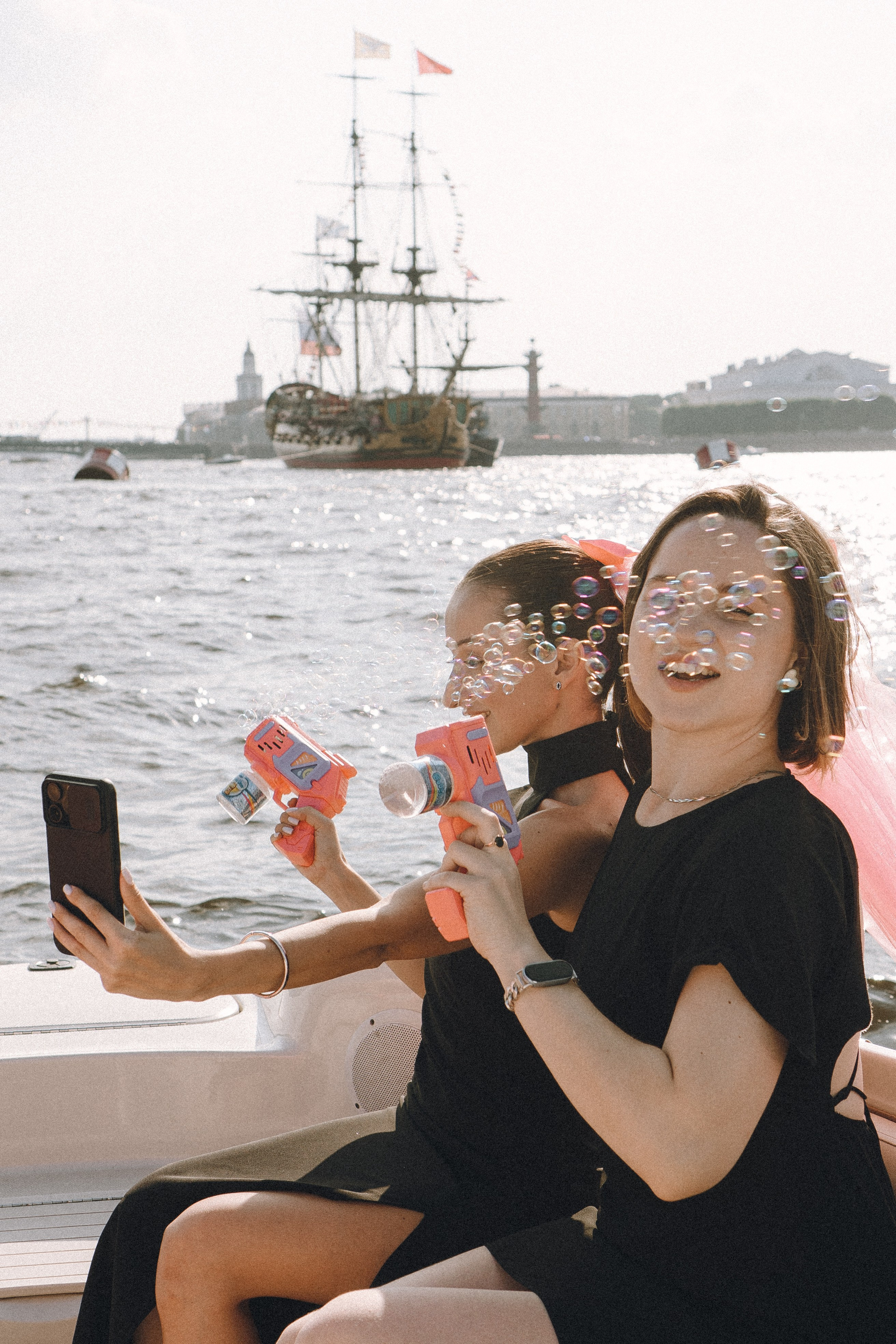 ДЕВИЧНИК НА КАТЕРЕ. Профессиональный фотограф, Санкт-Петербург — Виктория Богомолова