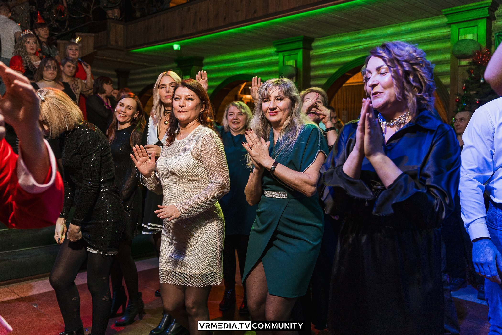 Новогодний вечер у «Петровича»