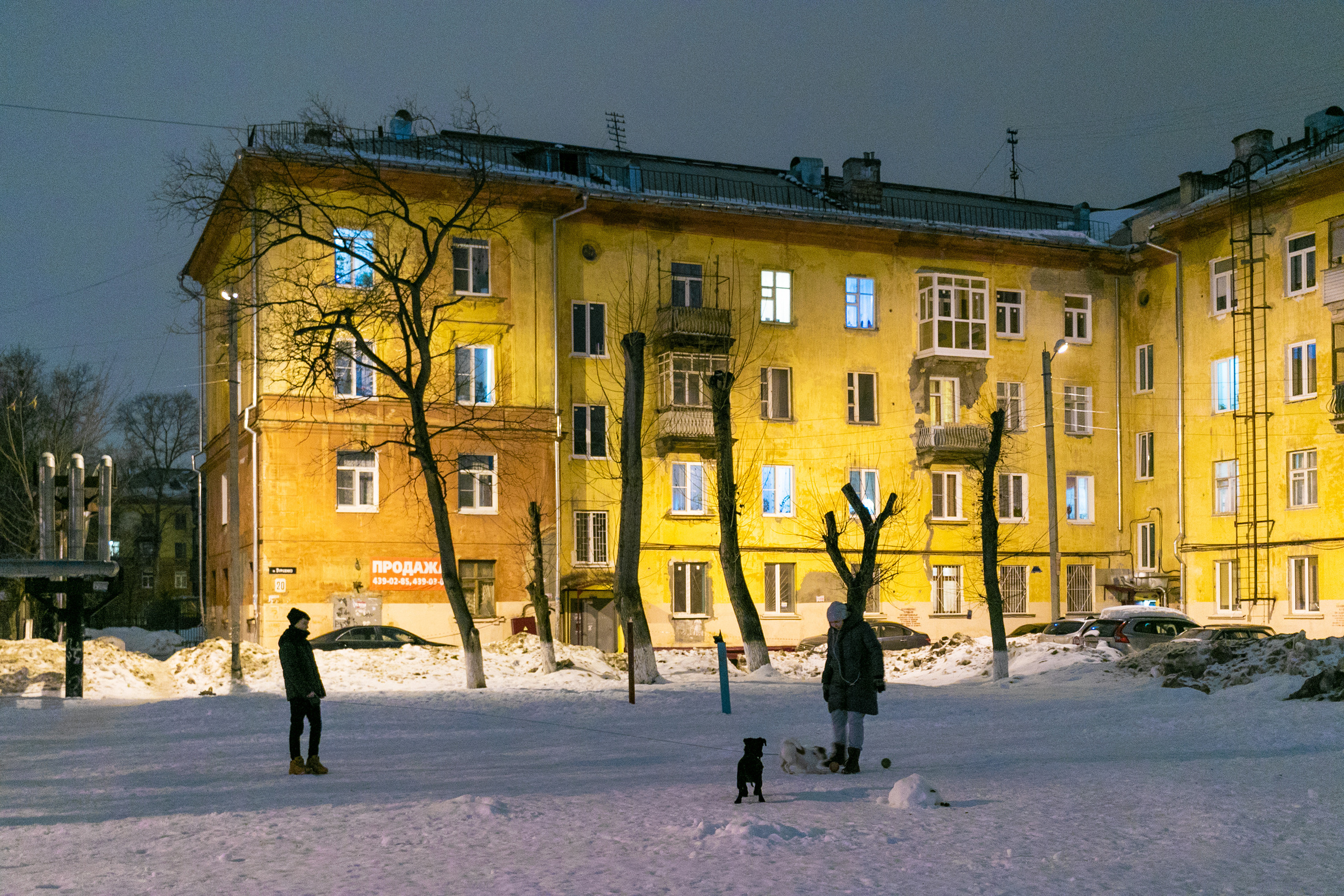 Двор ул. Бурденко 10, мкр. поселок Северный. Нижний Новгород, Автозавод.