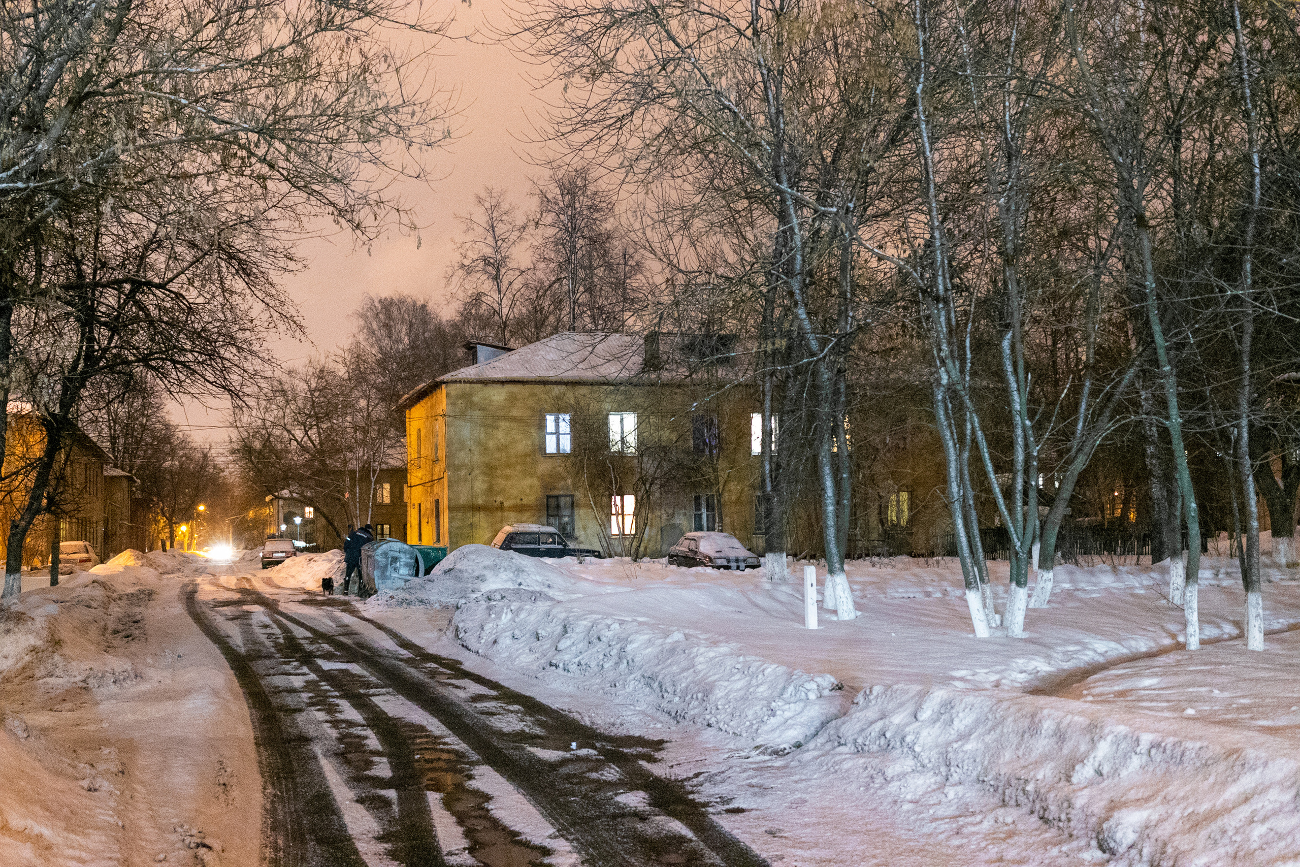 Двор на ул. Красноуральской. Нижний Новгород. Автозавод.