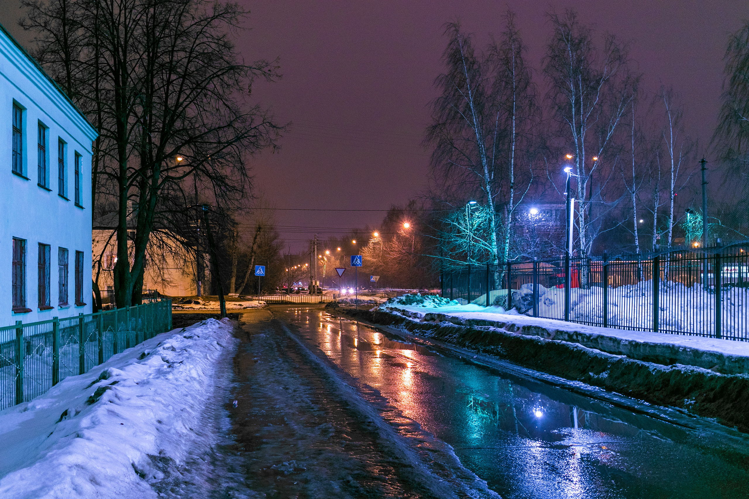 Ул. Бурденко рядом со стадионов Северный. Нижний Новгород, Автозавод.