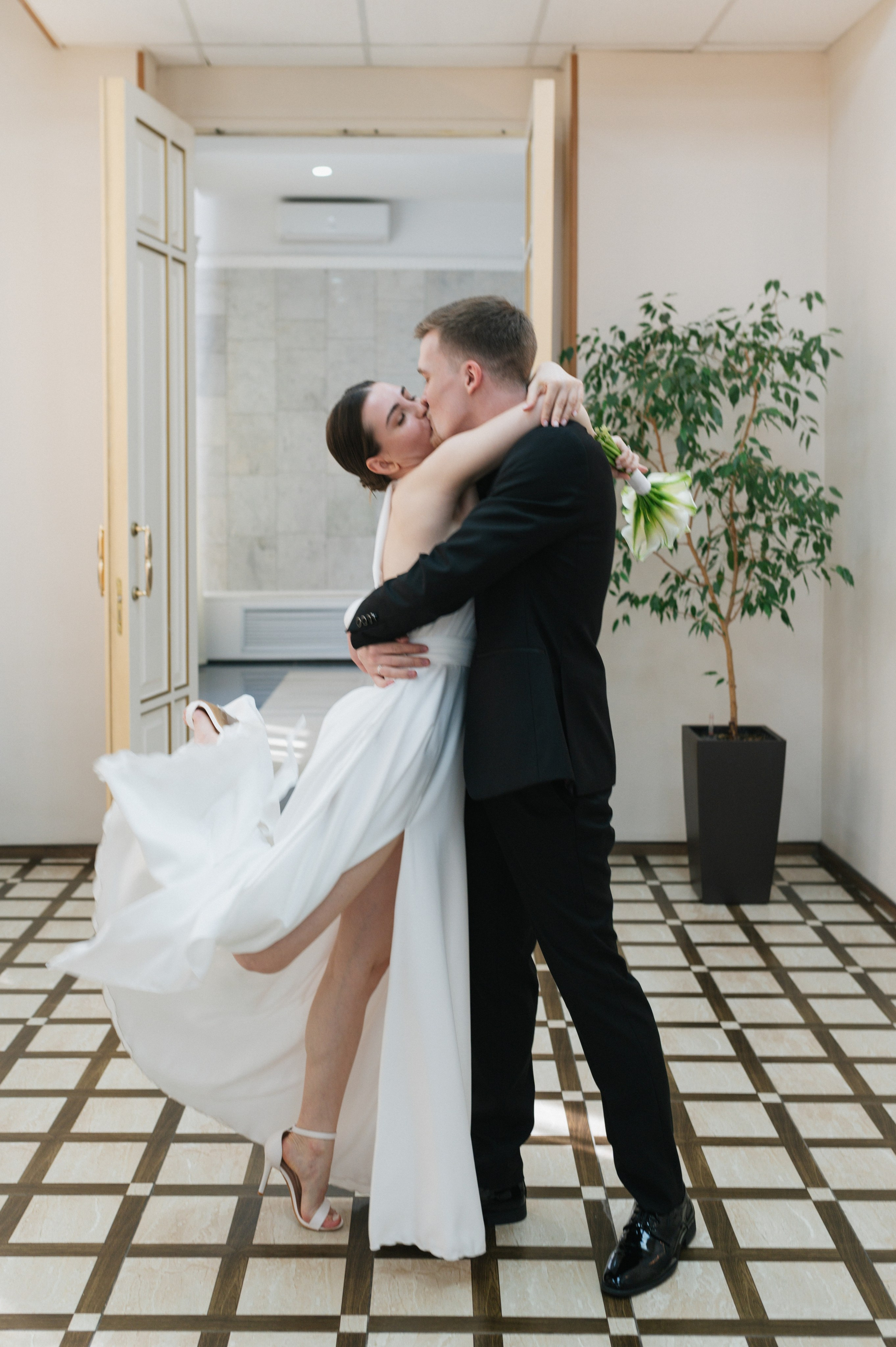 Элегантный рок-н-ролл. Свадебный фотограф в Москве Юлия Лисой