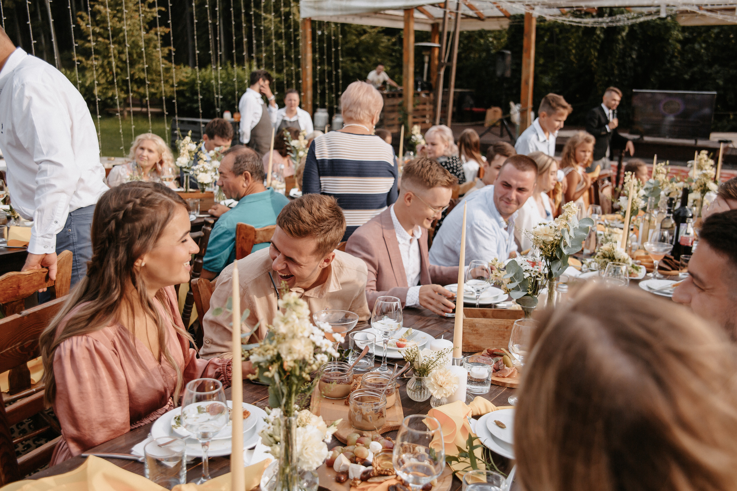 Люда и Дима в CONTRY CLUB POLYNA. Свадебный фотограф Наталья Балутутина. Россия-Европа-Мир