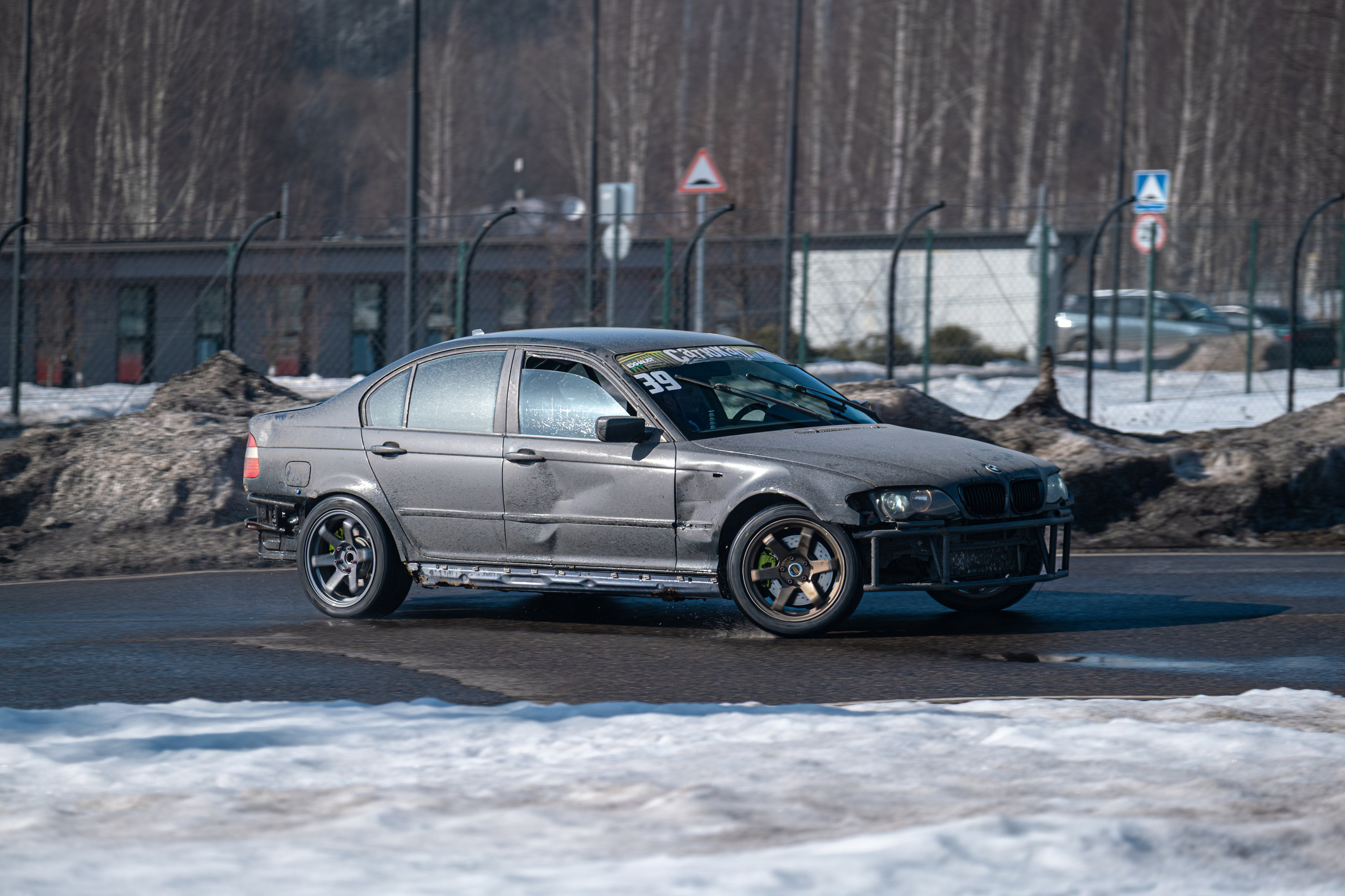 Спортивная автомобильная съемка. Malenkyia