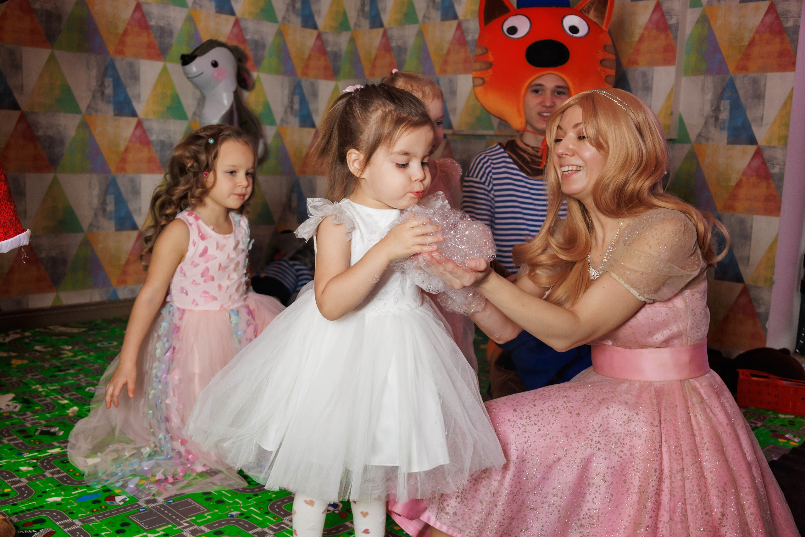 День рождения в ресторане. Фотограф в Москве Дмитрий Емельянов