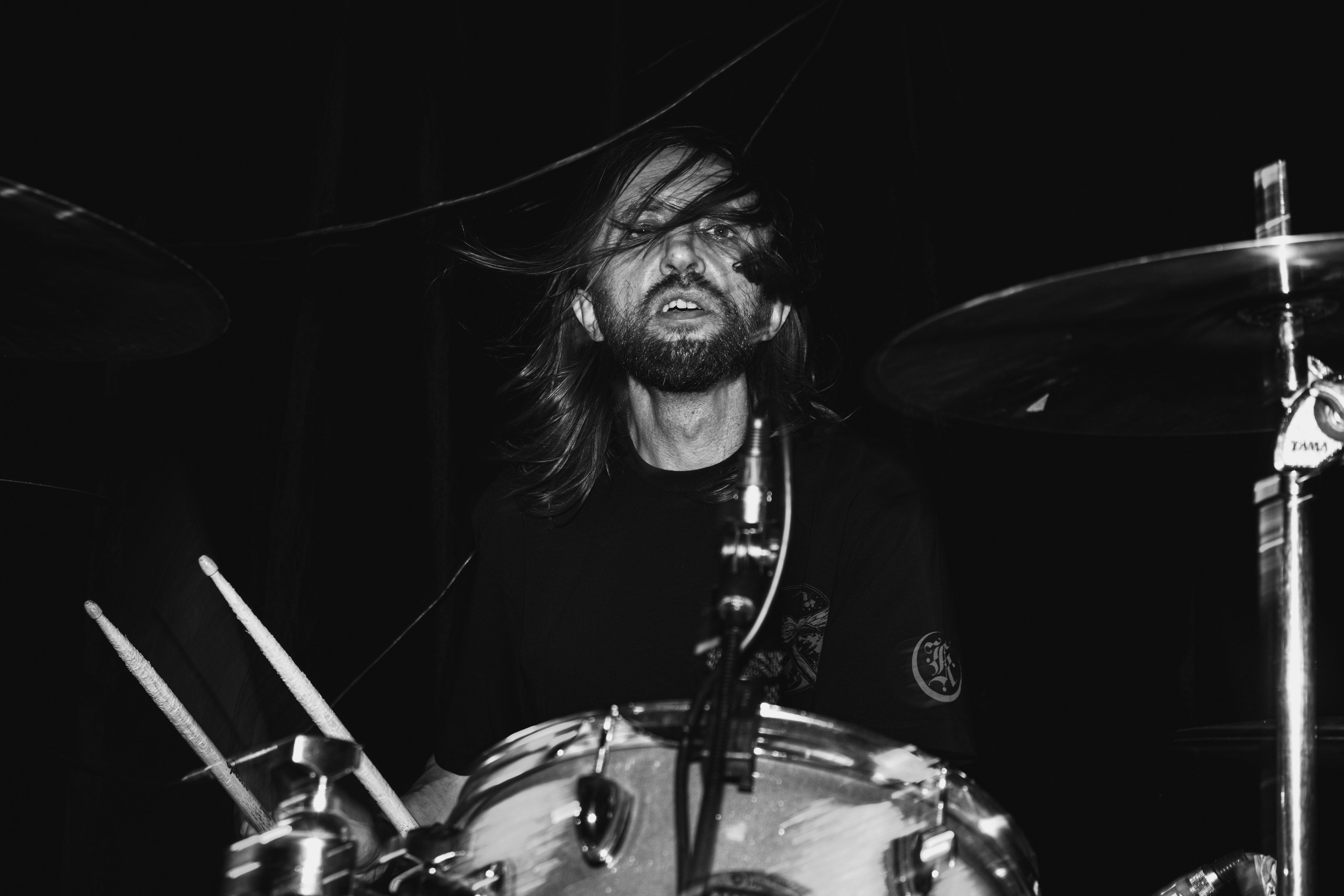 Laugar & Шумы Штормовых Широт & Пожары На Дальнем Севере 11.10.2025. Репортажный фотограф в Москве Legiodot