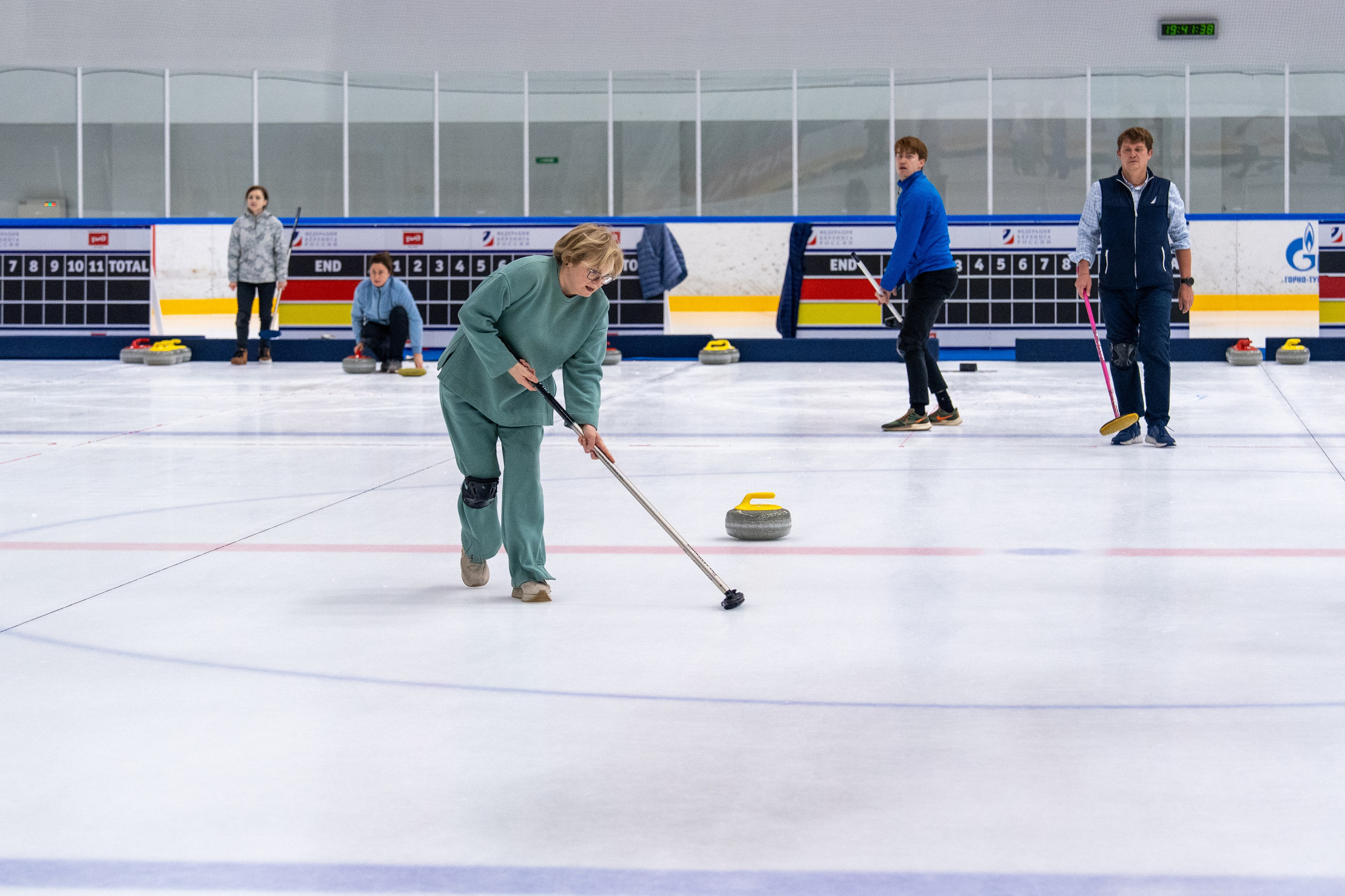 Керлинг для компании Р-Фарм. Репортажный фотограф в Красной Поляне и Сочи Павлюченко Екатерина