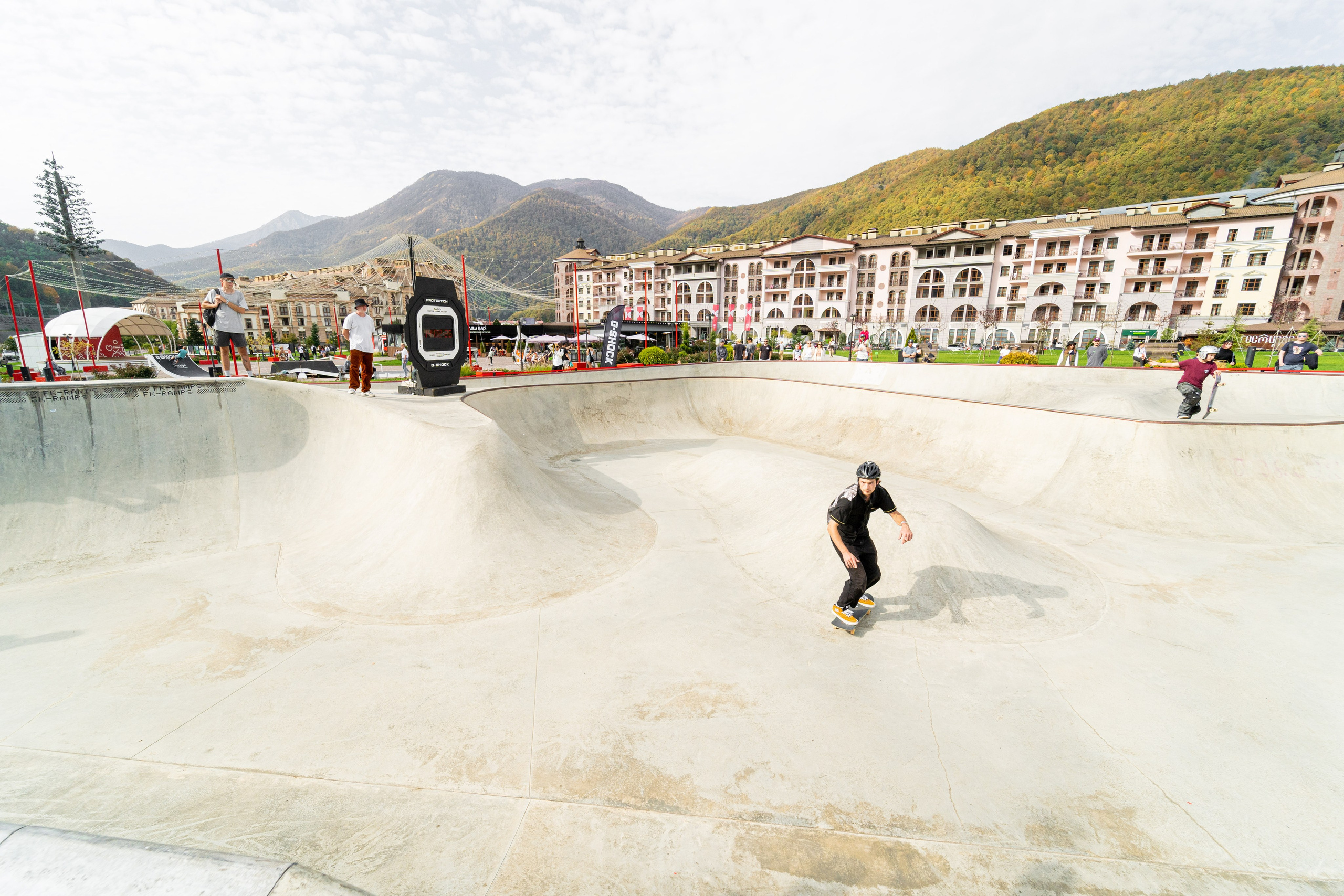 Чемпионат России по скейтбордингу на курорте Красная Поляна 2022. Репортажный фотограф в Красной Поляне и Сочи Павлюченко Екатерина