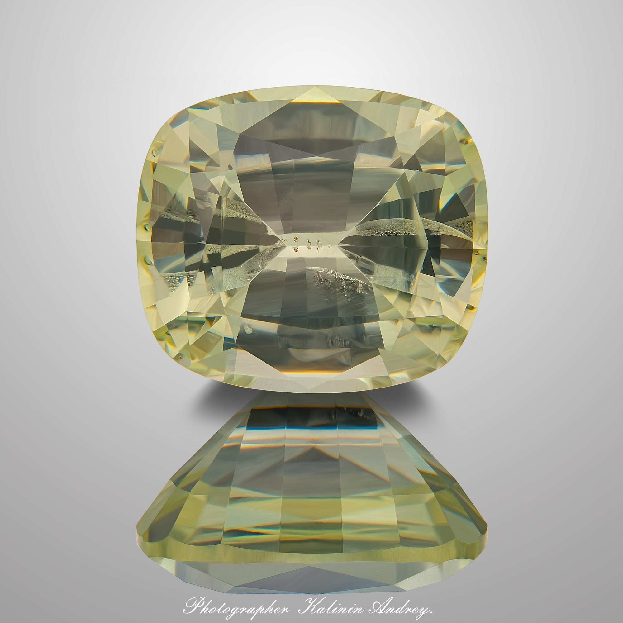 Фотографии в большом разрешении драгоценных камней на продажу купить тел +79 660 031 307. Высококачественная профессиональная рекламная фотосъёмка ювелирных украшений, драгоценных камней в Москве. Обучение, консультация