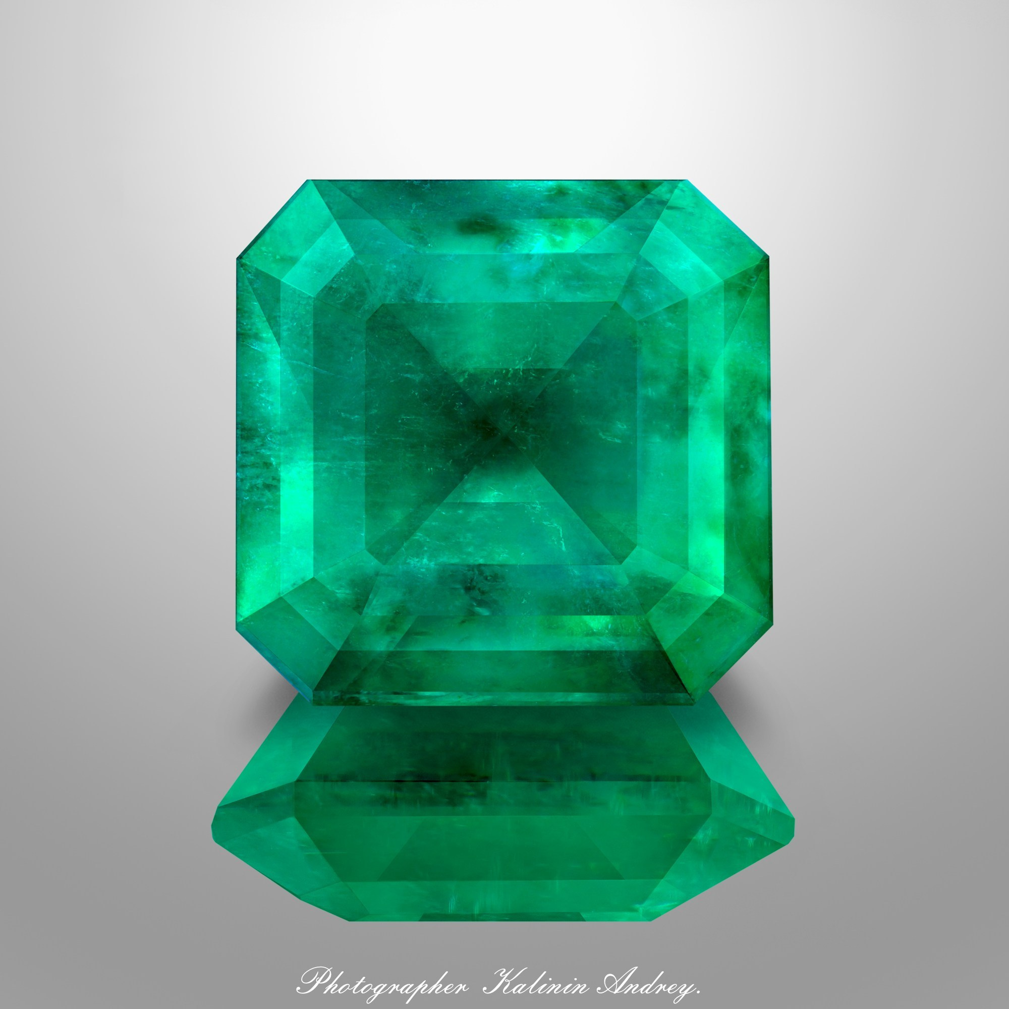 Фотографии в большом разрешении драгоценных камней на продажу купить тел +79 660 031 307. Высококачественная профессиональная рекламная фотосъёмка ювелирных украшений, драгоценных камней в Москве. Обучение, консультация