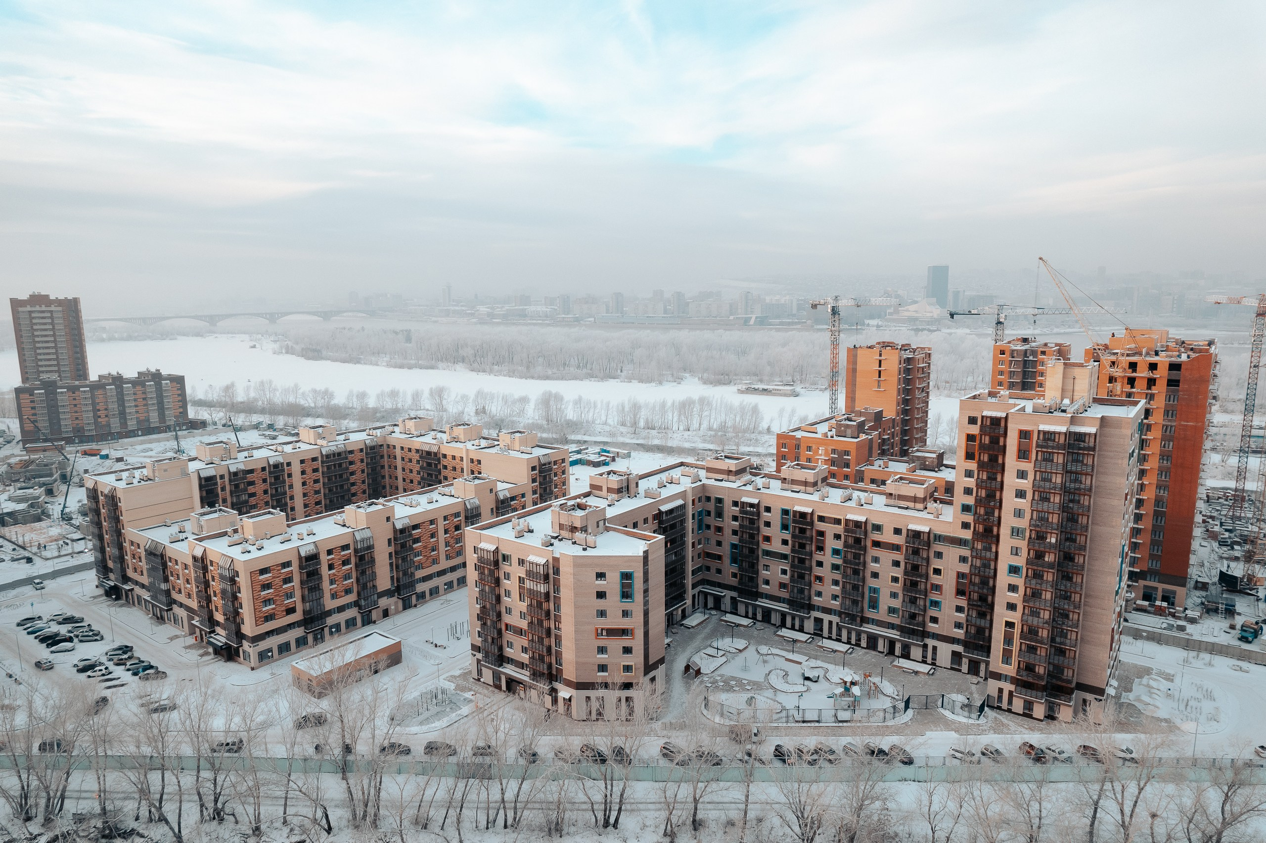 Сити-район «Южный берег». Репортажный фотограф Красноярск Алекс Чампакхам