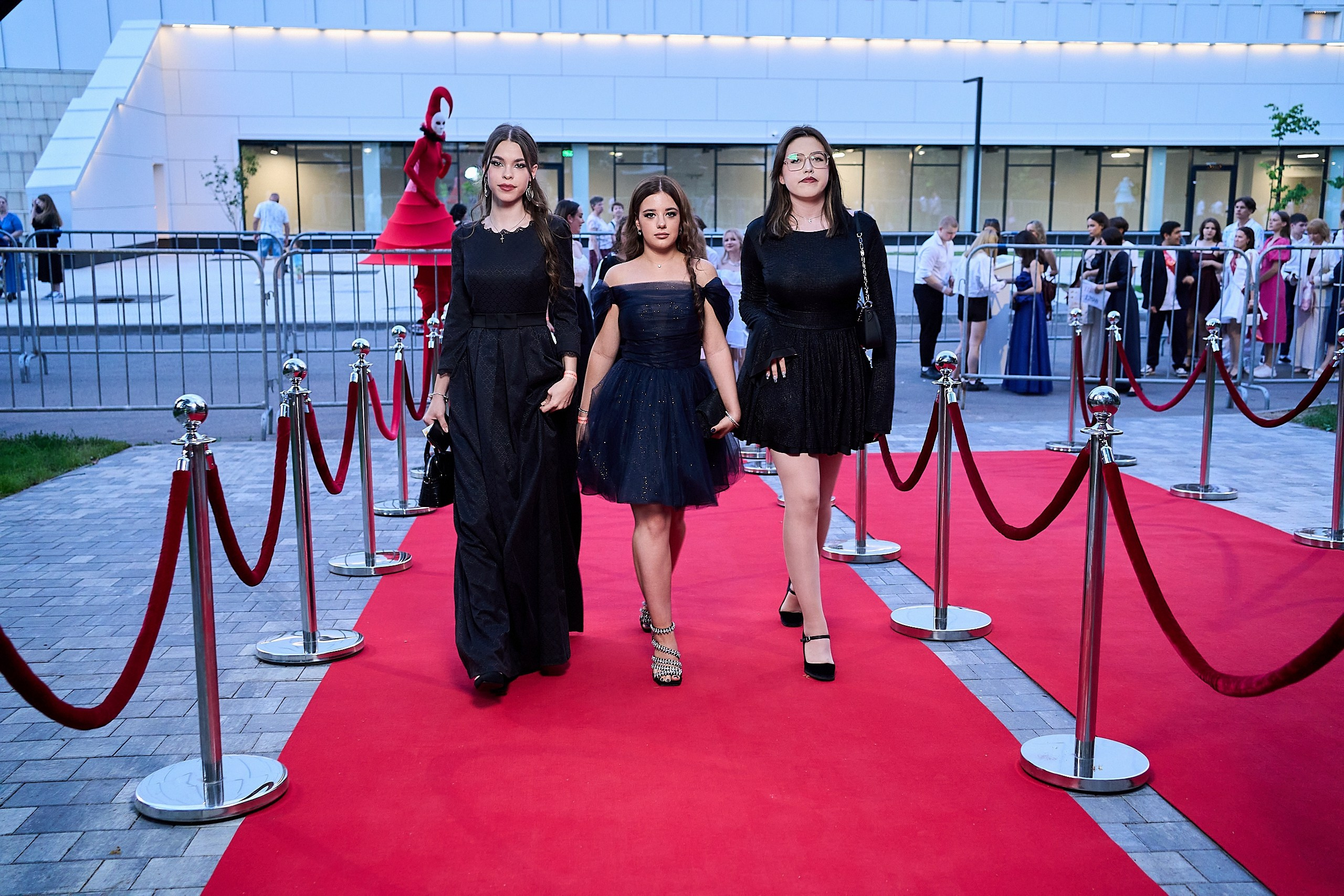 Выпускной 2024 концертный зал Академия ВТБ. Фотограф и Видеограф в Москве. Олег Корушев