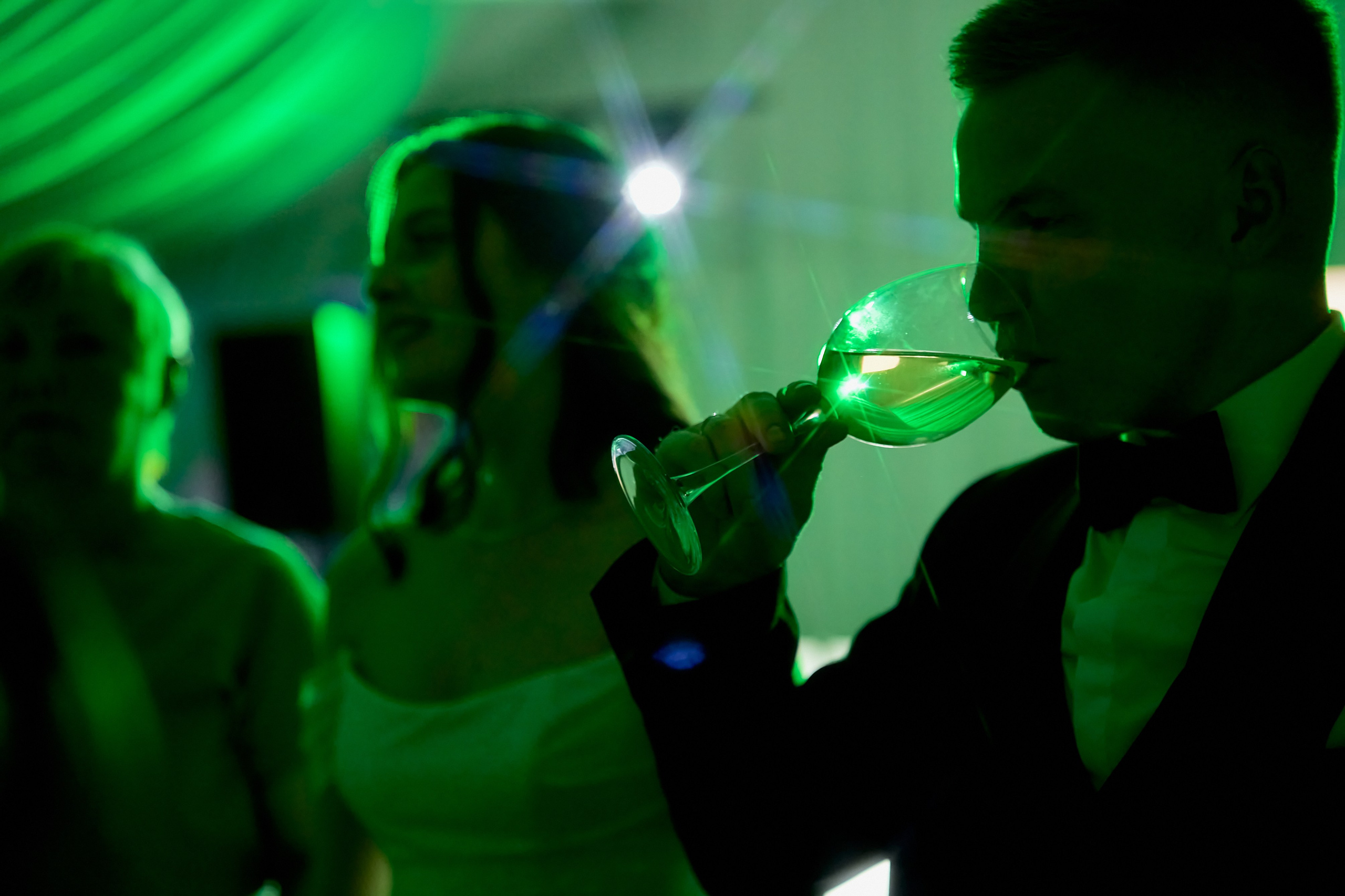 Свадьба бенгальские огни. Мартазова Екатерина фотограф. Екатеринбург