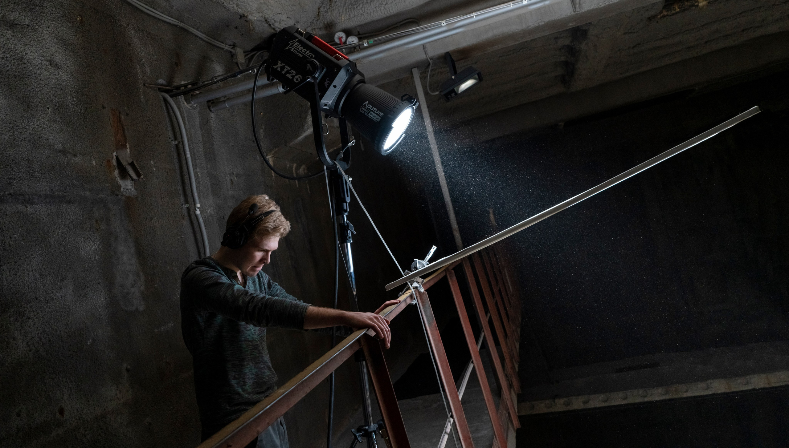 BACKSTAGE GALLERY. «MAK FLAME»