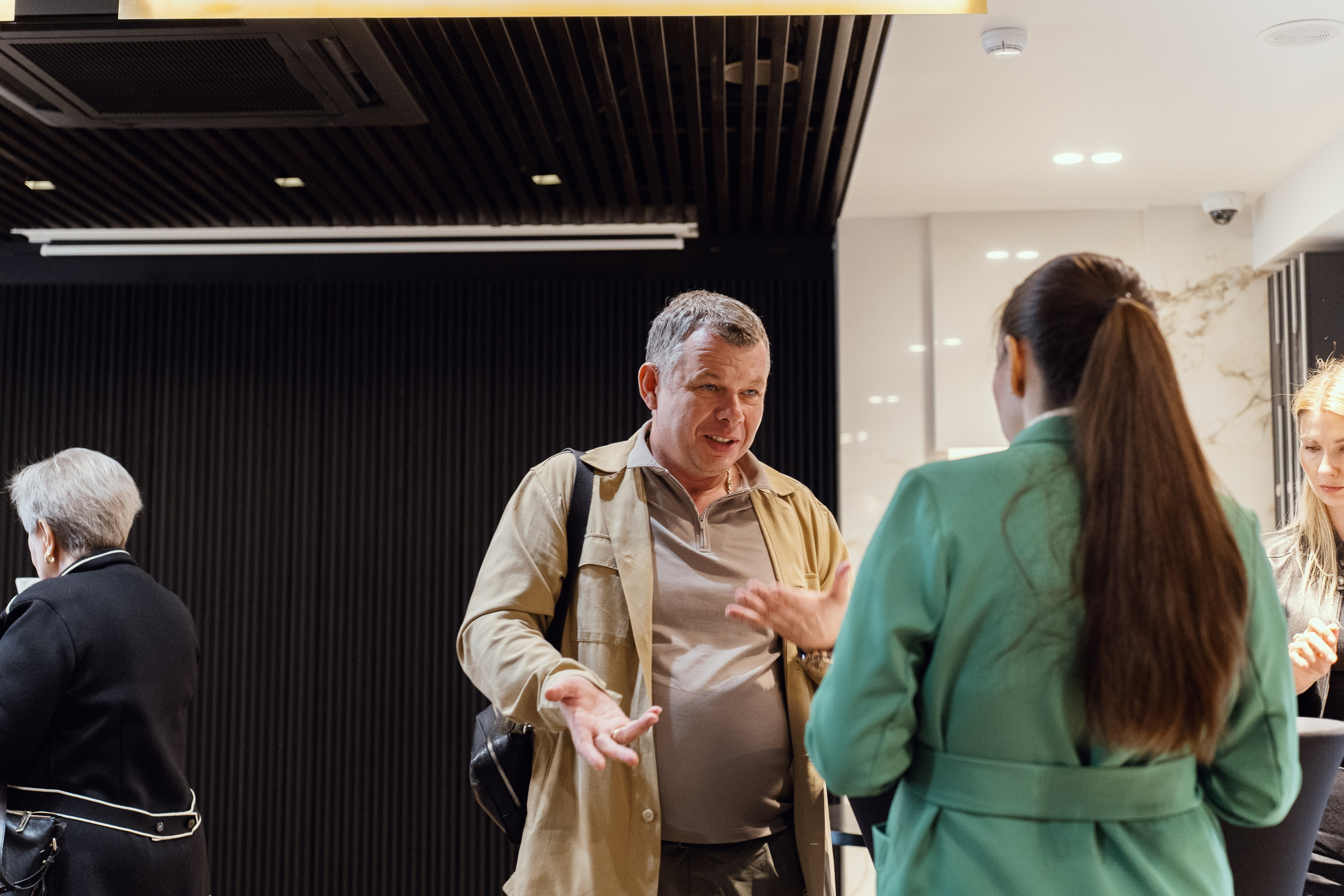 Бизнес-завтрак. ФОТОГРАФ ИВАН СЕЛИВАНОВ