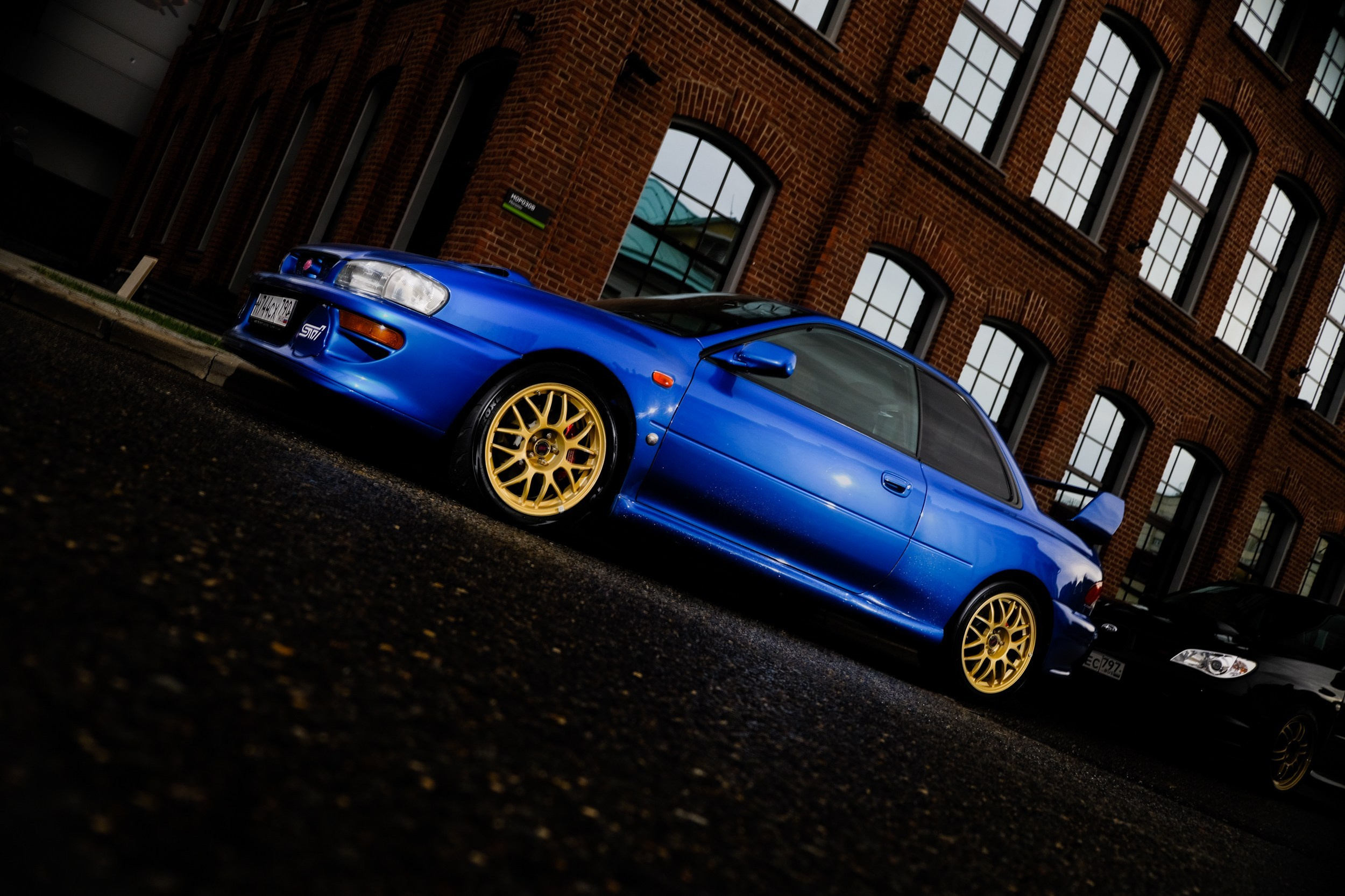 Автомобили и мотоциклы. Фотограф Женя Сальцын