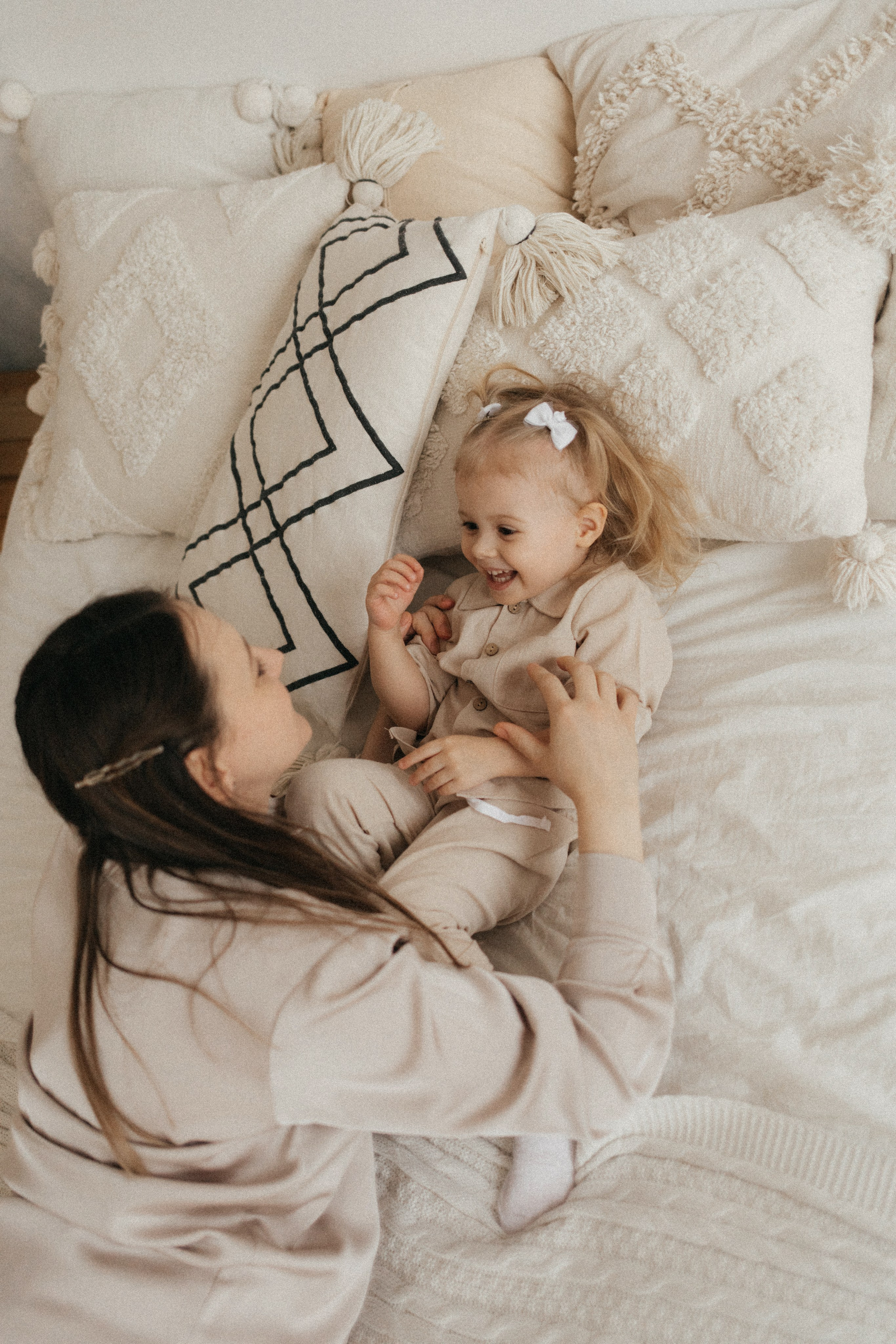 Наташа и Агния. Главная