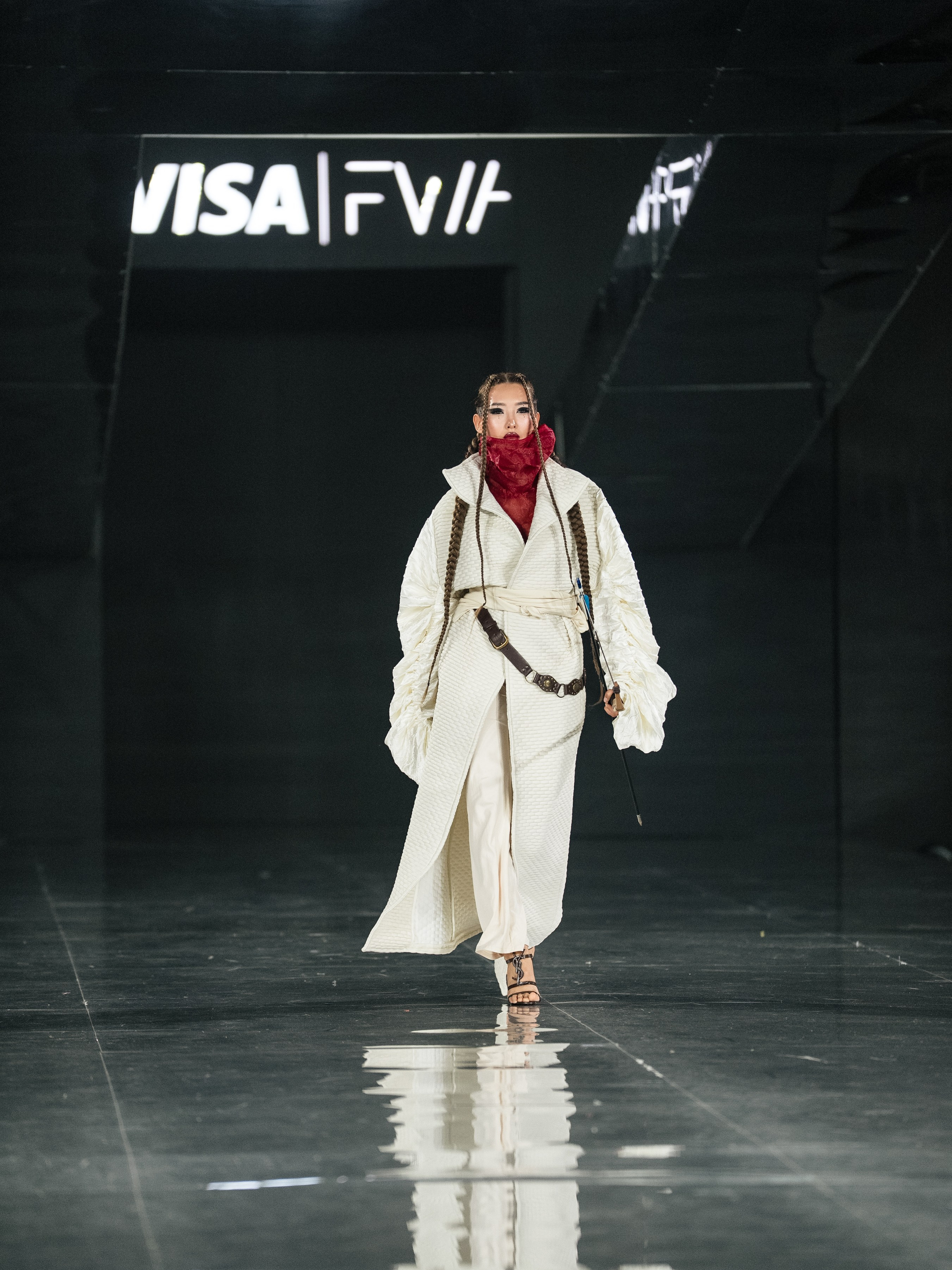 Visa Fashion Week SAKH. Сайт Алматинского НЮ АРТ, будуар и фэшн фотографа Дениса Карпенко