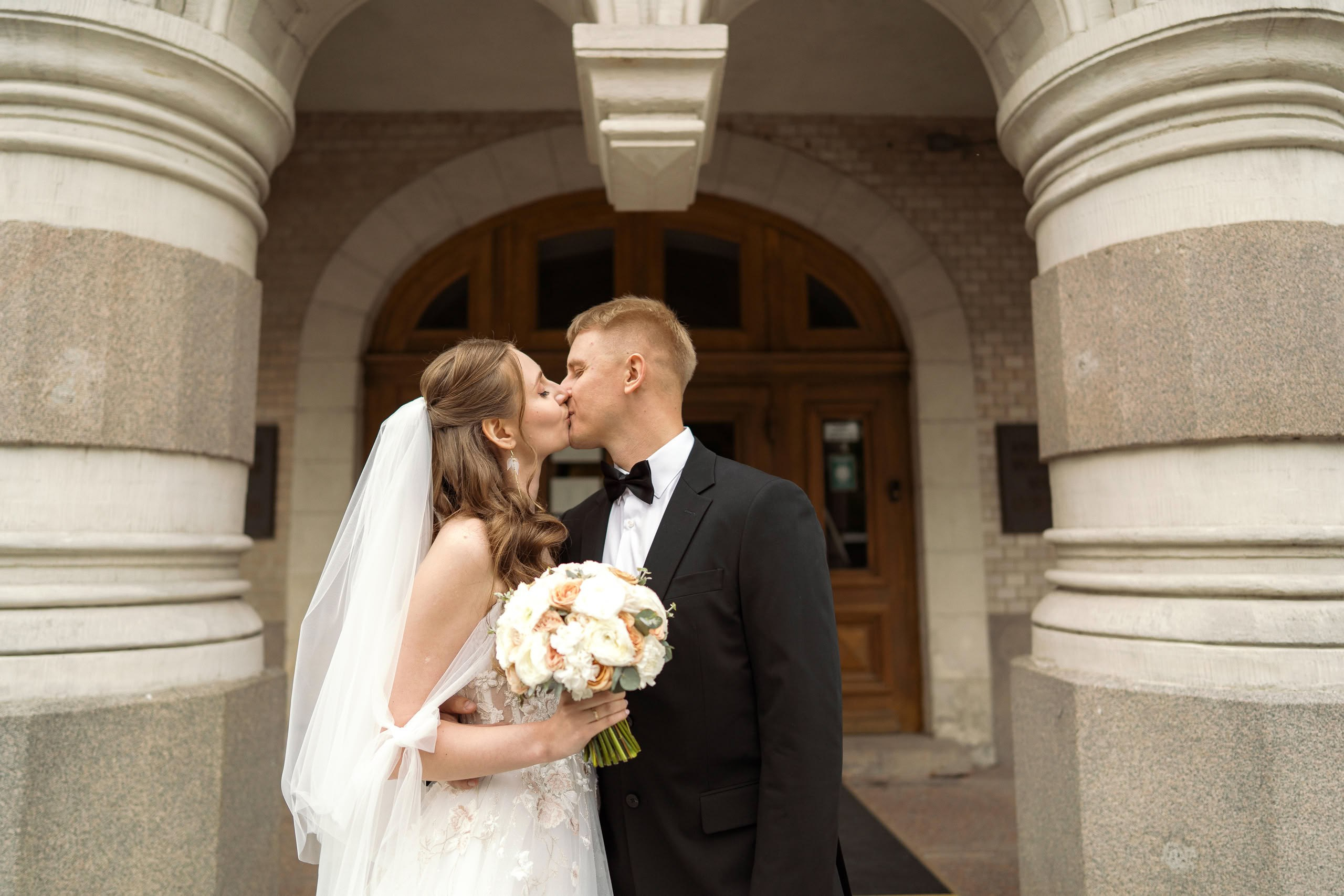 Василий и Марина — свадебный день в Петербурге. Свадебный фотограф Дмитрий Родионов — Санкт-Петербург и Ленинградская область