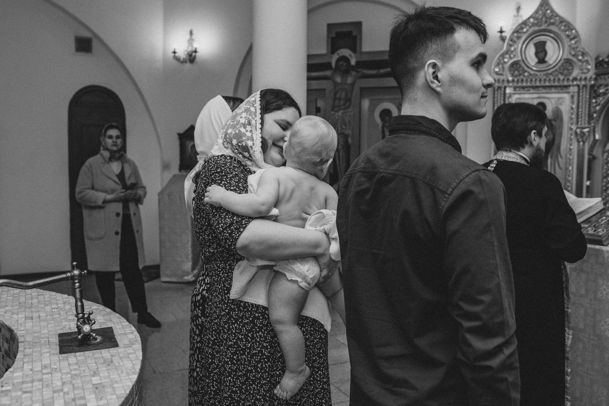 Крещение Матвей. Семейный и домашний фотограф в Москве и МО Королева Валерия