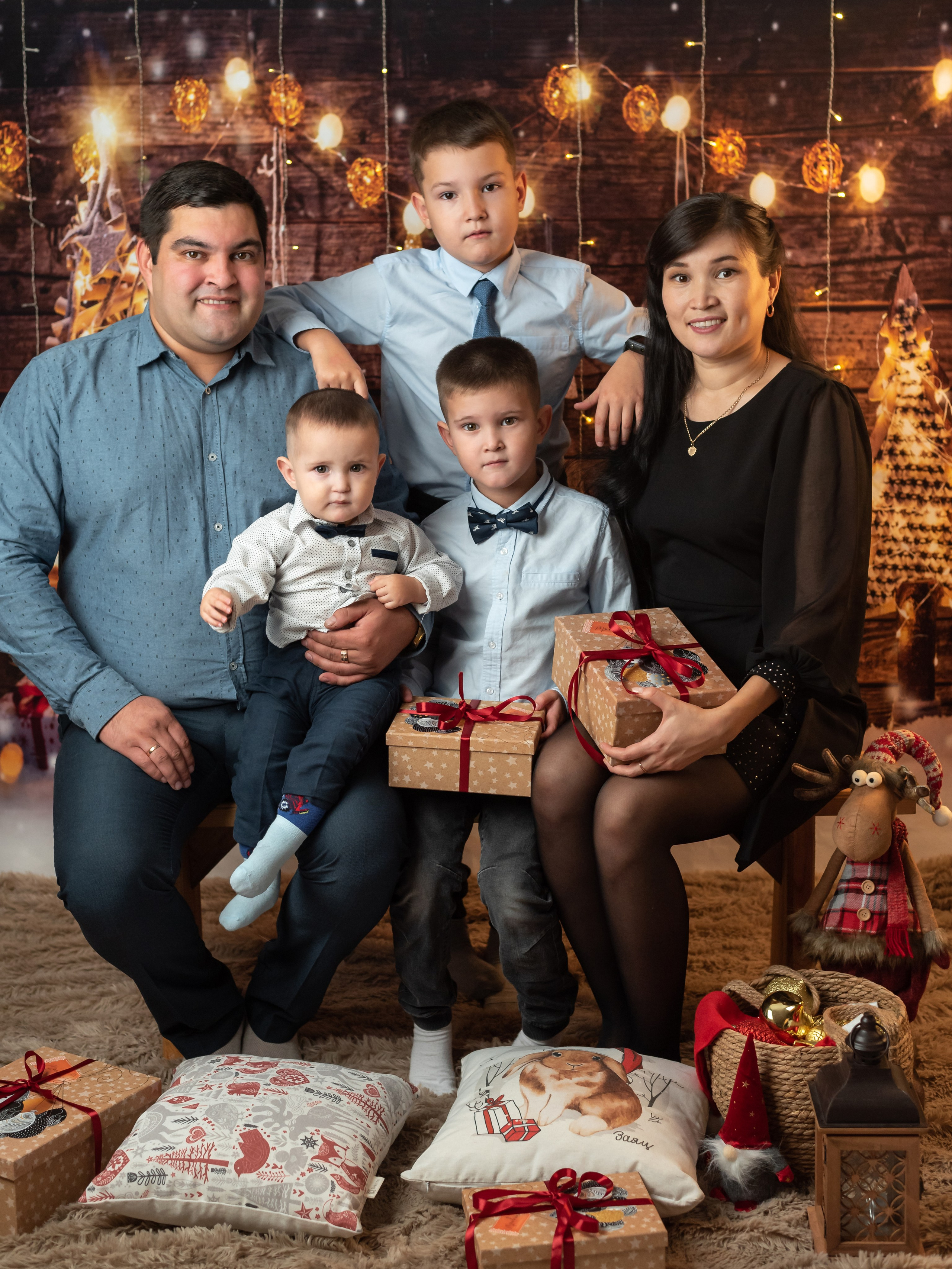 Мини-фотозона новогодняя «На Проспекте». Фотограф Лилия Арсланова Уфа Стерлитамак. Свадебные и семейные фотосесссии