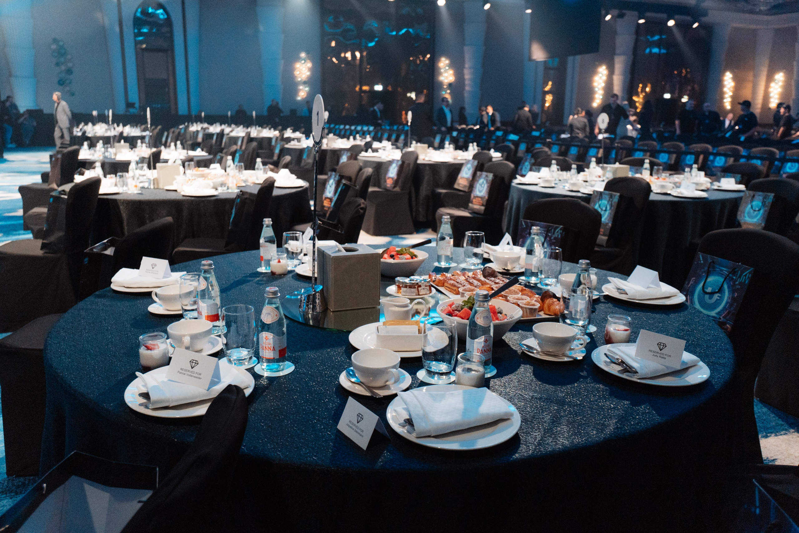 ULTIMA DUBAI. Фото | Видео Контент Мишель Ватаманюк