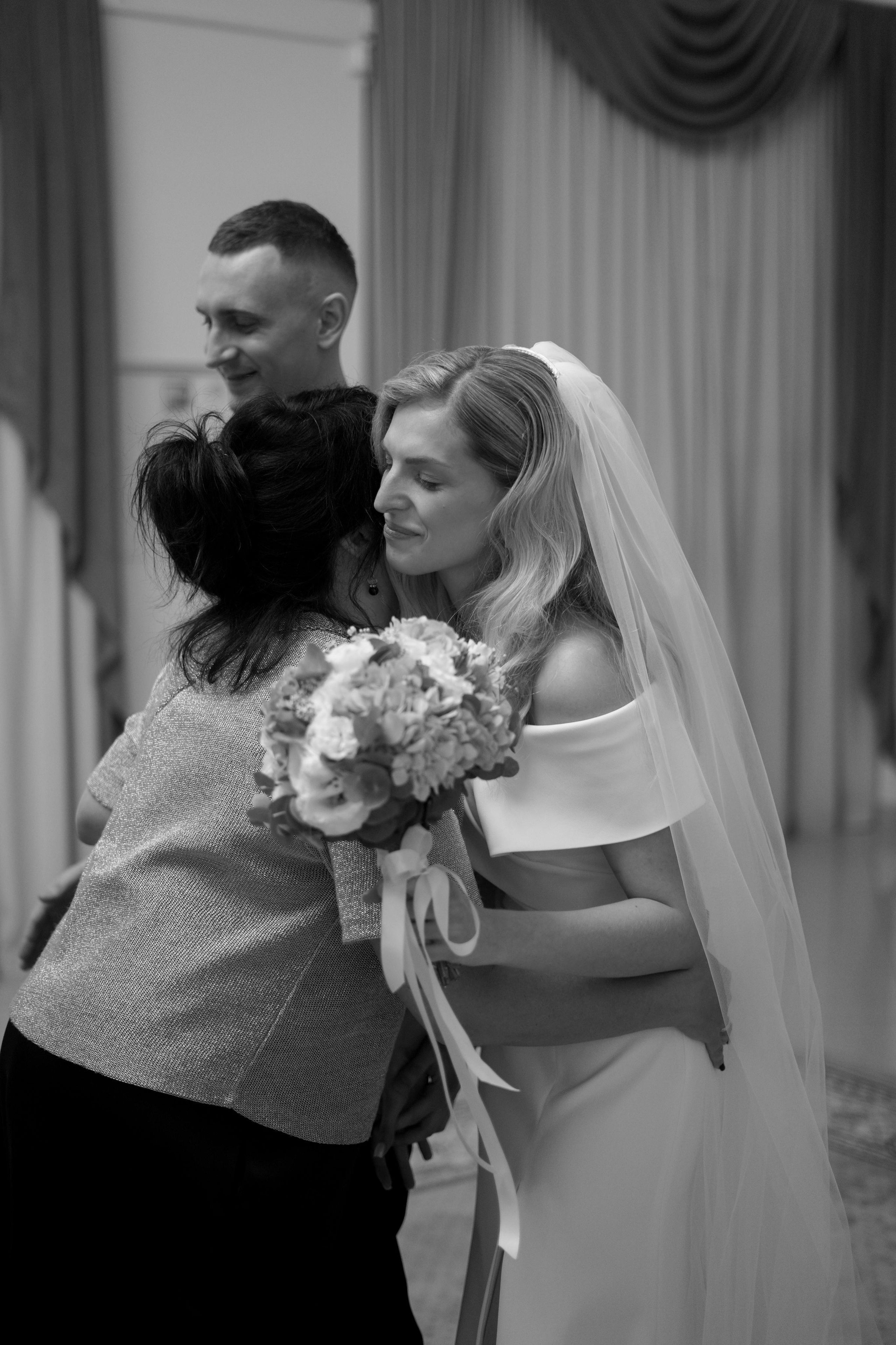 Полина и Владислав. Свадебный фотограф Марина Попова