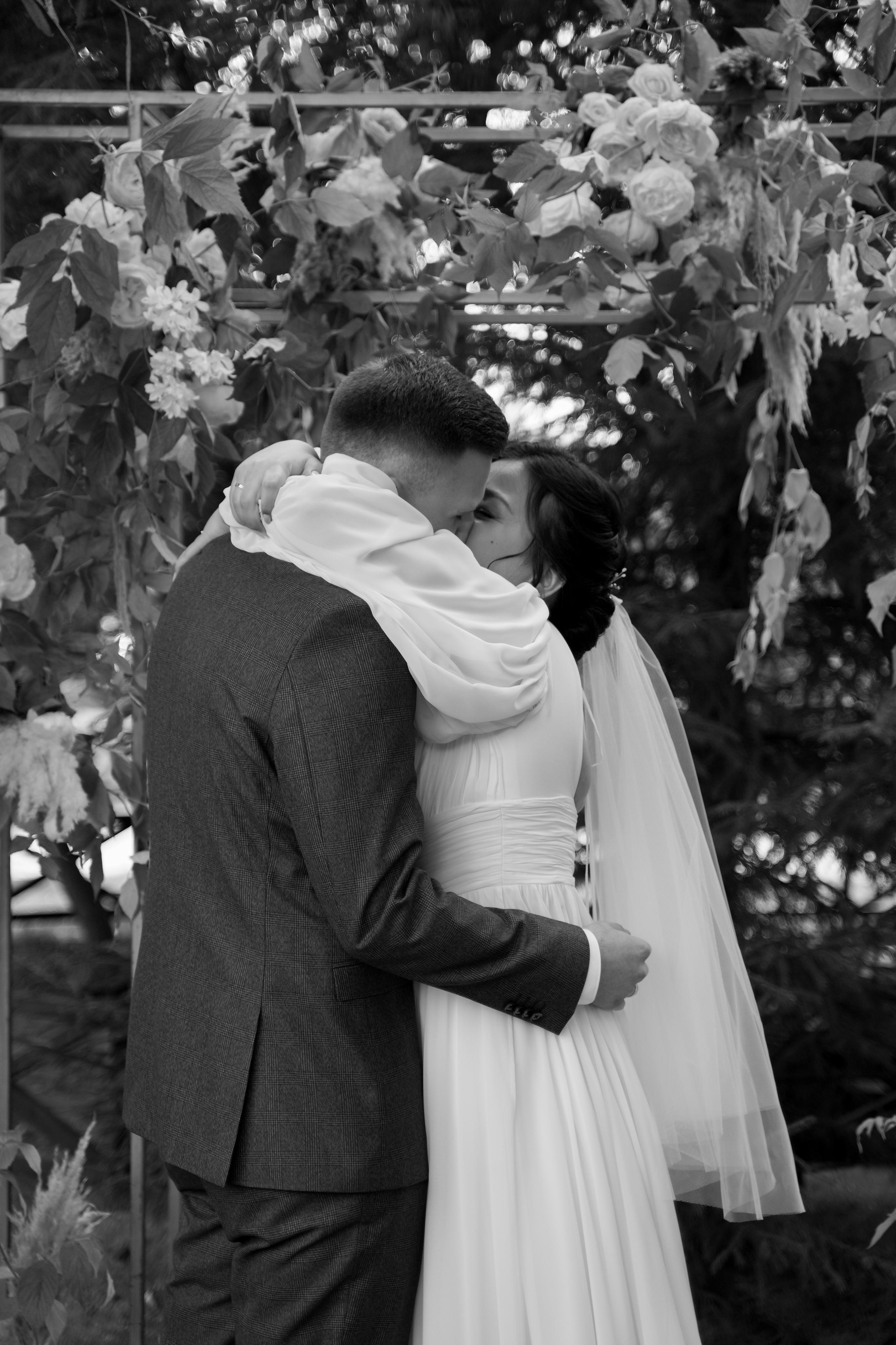 Арина и Владислав. Свадебный фотограф Марина Попова