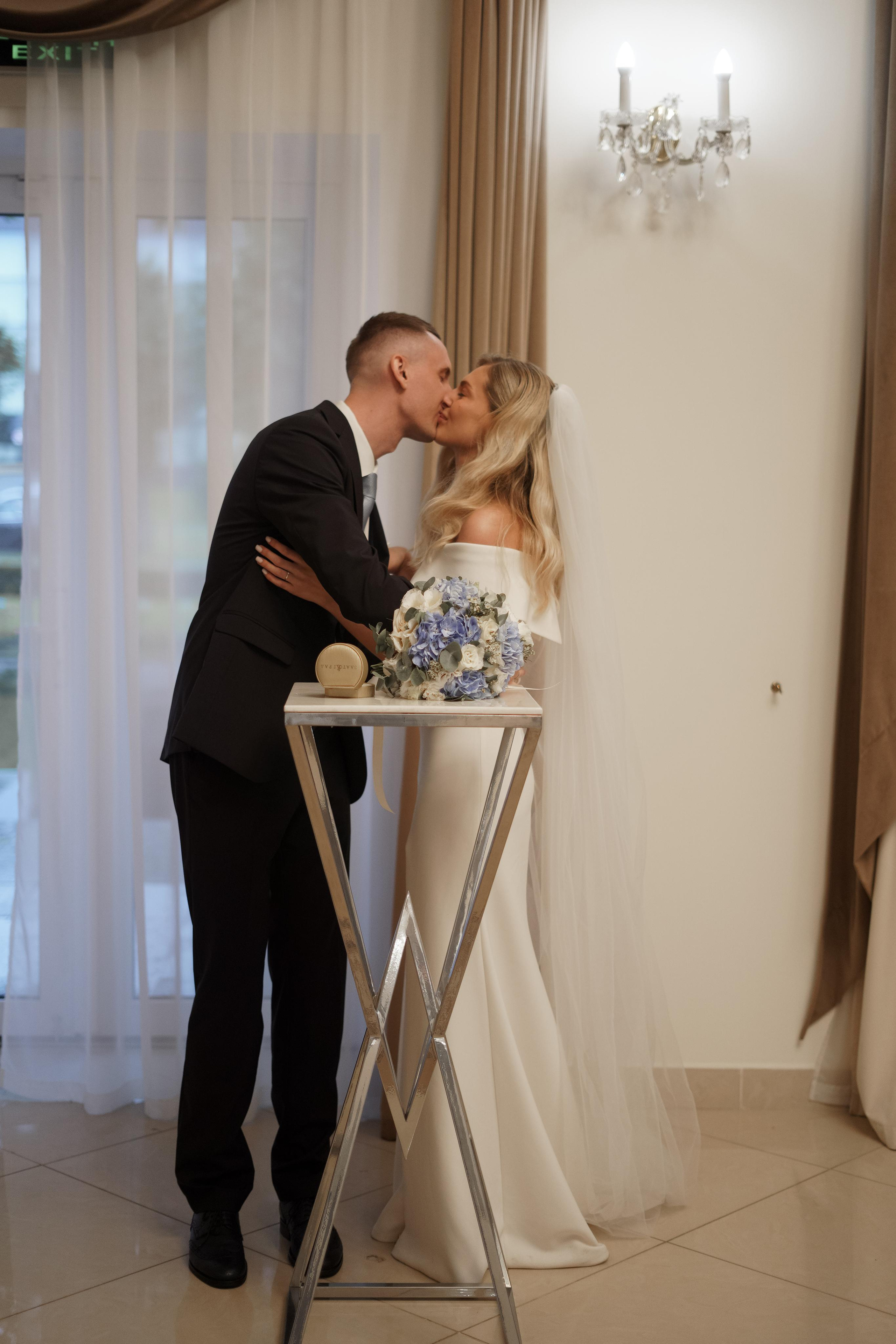 Полина и Владислав. Свадебный фотограф Марина Попова