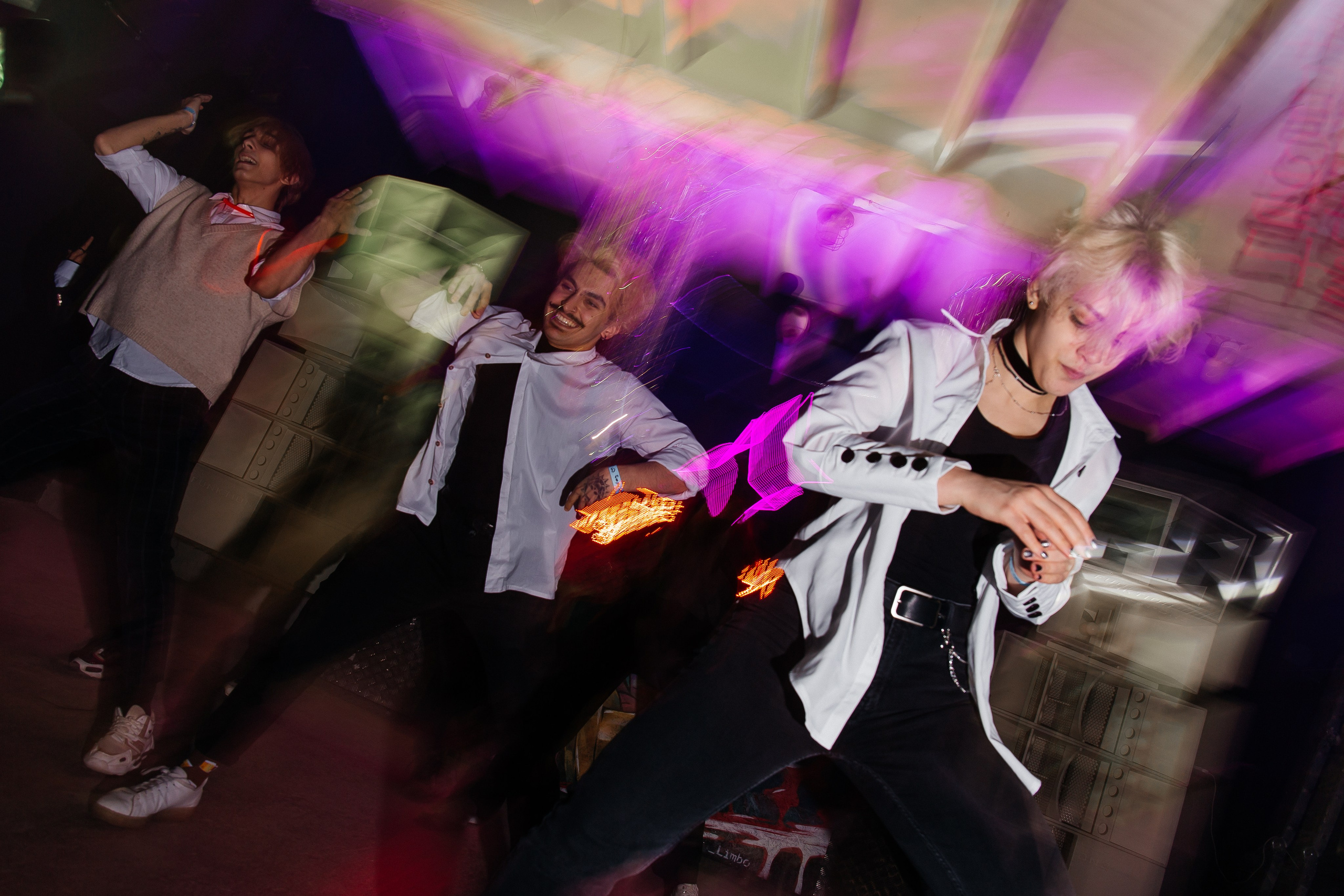 Cyberpunk K-POP Party. Свадебный и портретный фотограф в Новосибирске Любовь Исакова