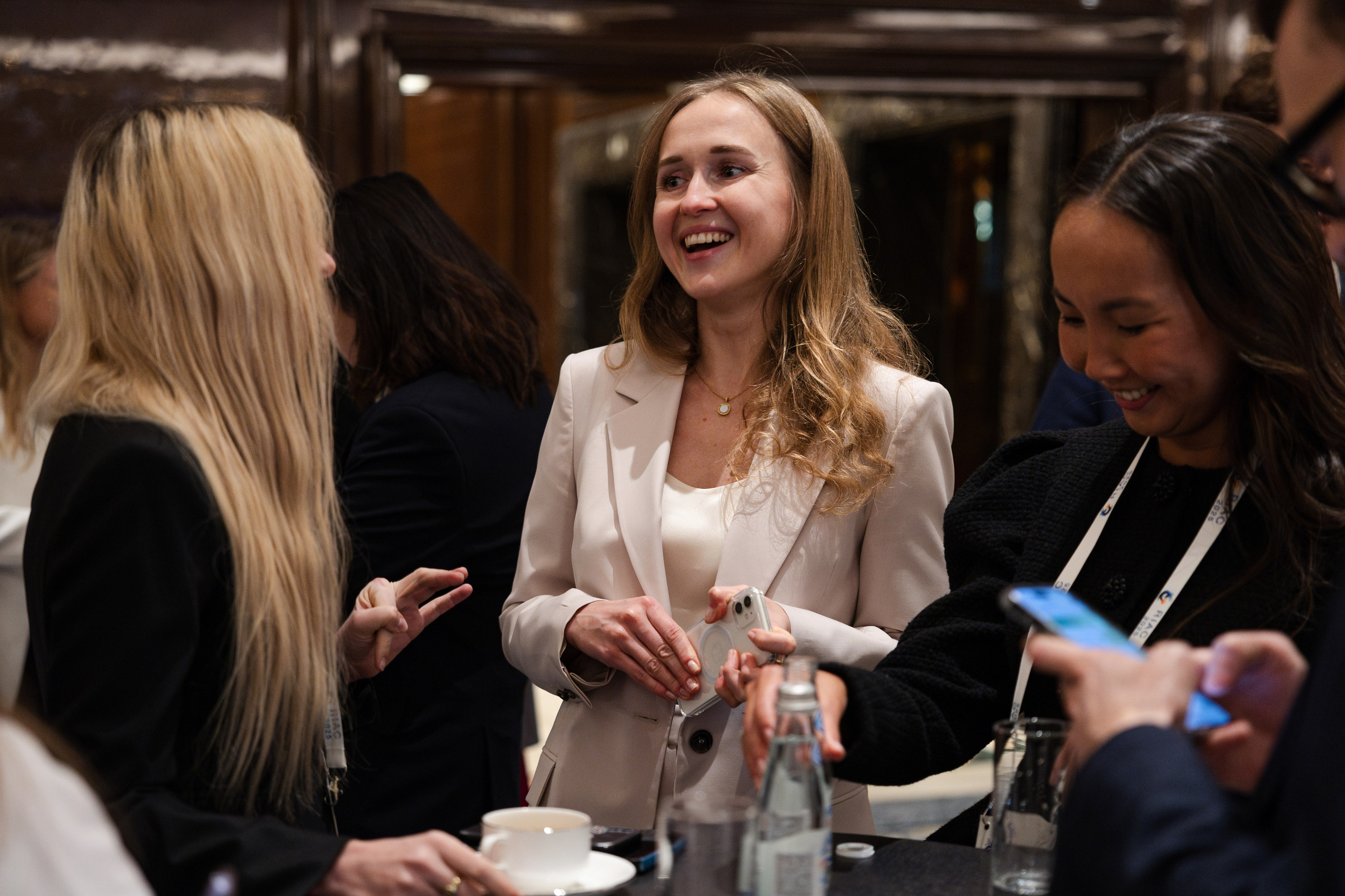 RIAC 2025. Свадебный репортажный фотограф в Москве