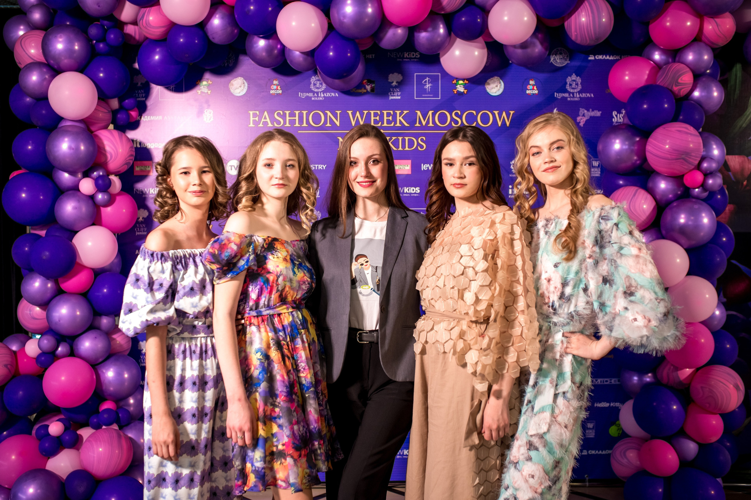 Показ Итальянской моды в России весна 2022. Женский фотограф Крещение Венчание Москва Брянск