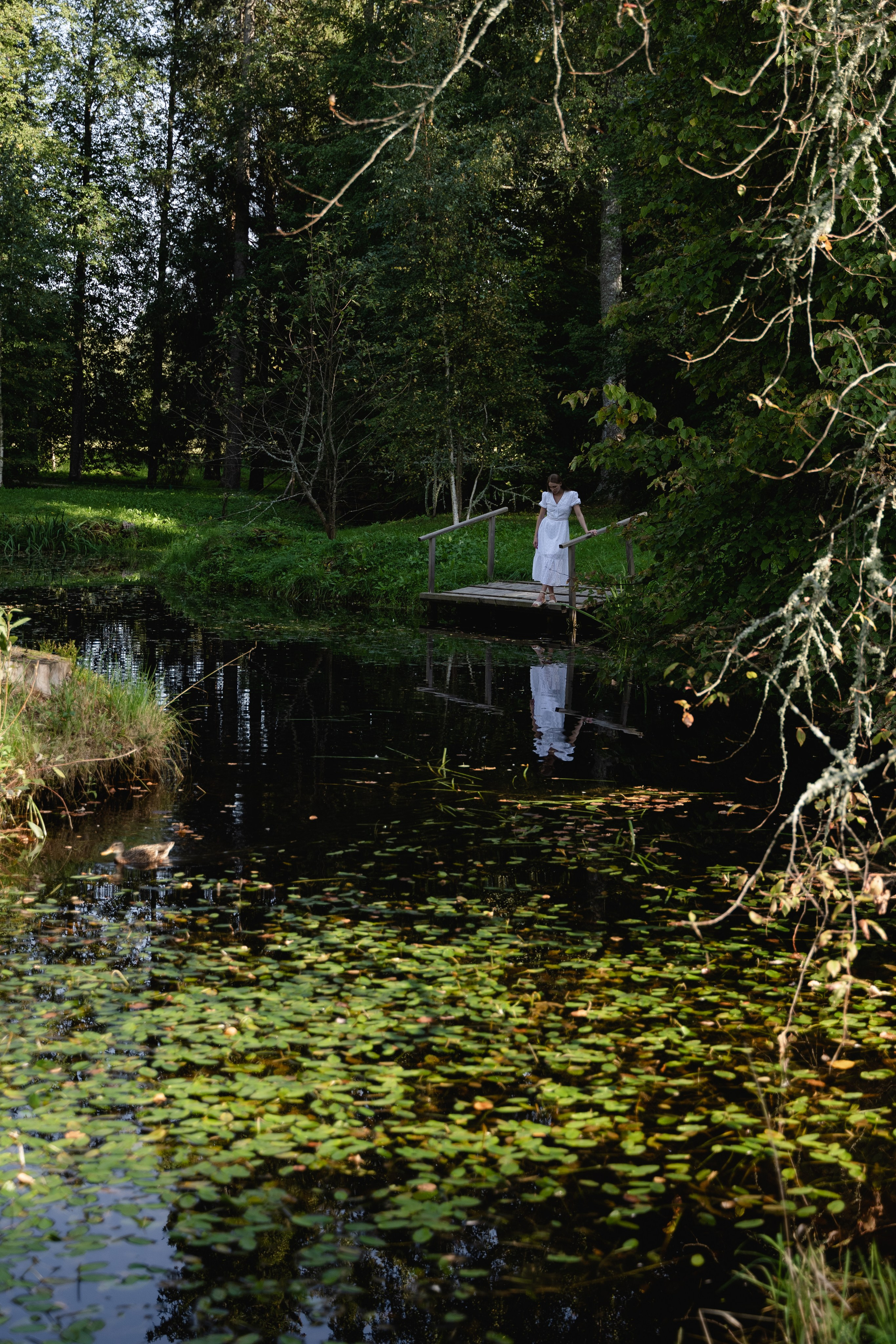 Наталья в Усадьбе Михайловское. Свадебный и семейный фотограф в Пскове и Острове Света Суворова