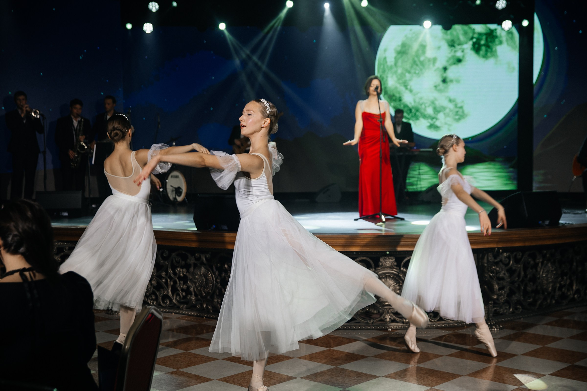 ПОСТАНОВКИ ПОД ЗАКАЗ. Танцевальный проект с балеринами «Old Money» в Екатеринбурге