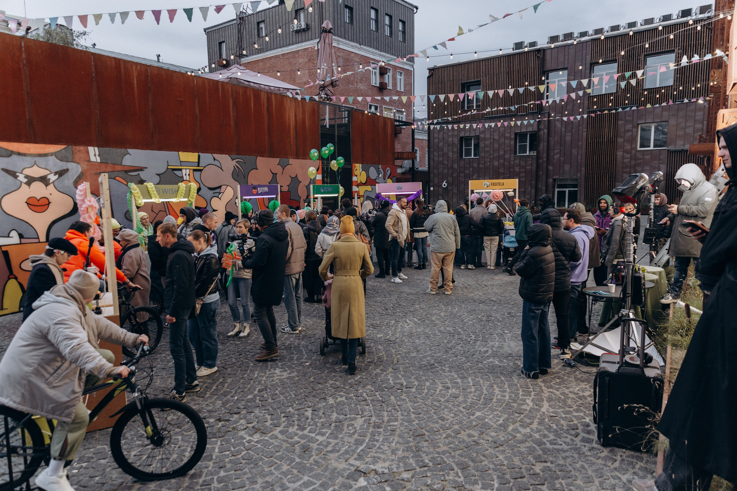Битва стартапов. Олег Левин — профессиональный концертный и бэкстейдж фотограф в Москве