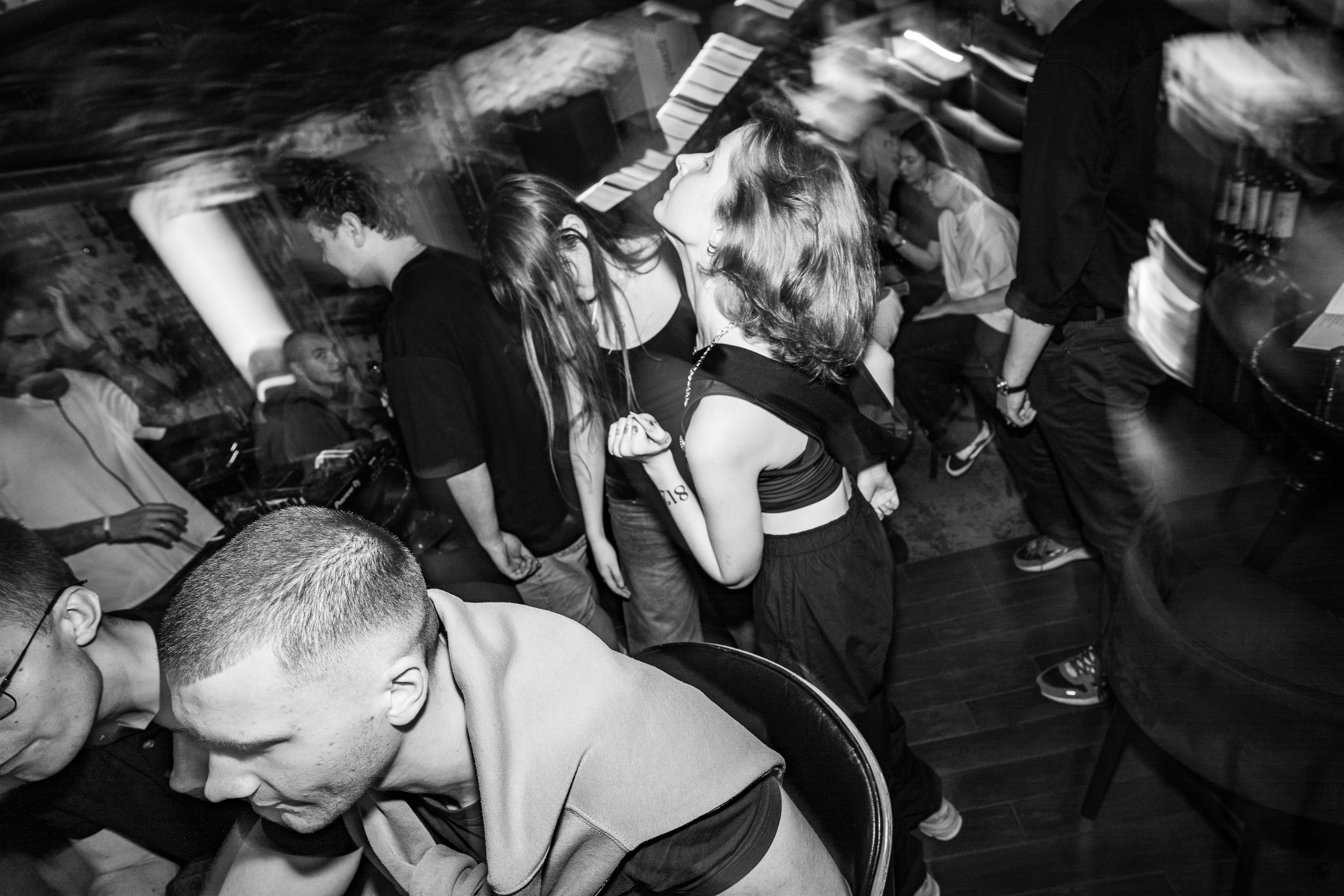 Бар разбитых сердец. DJ Guitacidelli. Концертный и репортажный фотограф в Санкт-Петербурге Слава Пахомов