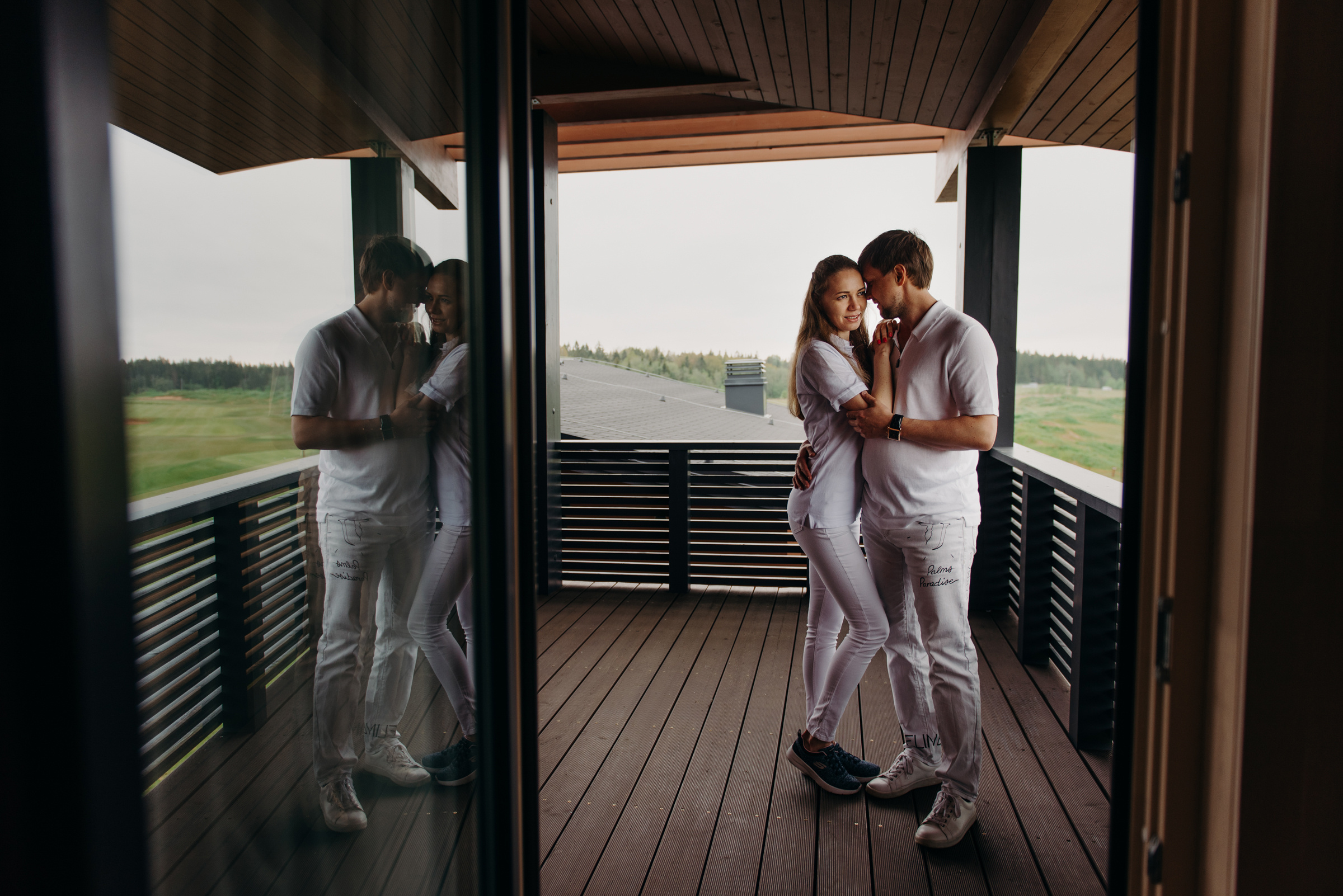 фотосъёмка лавстори в гольф клубе, фотосессия для пар